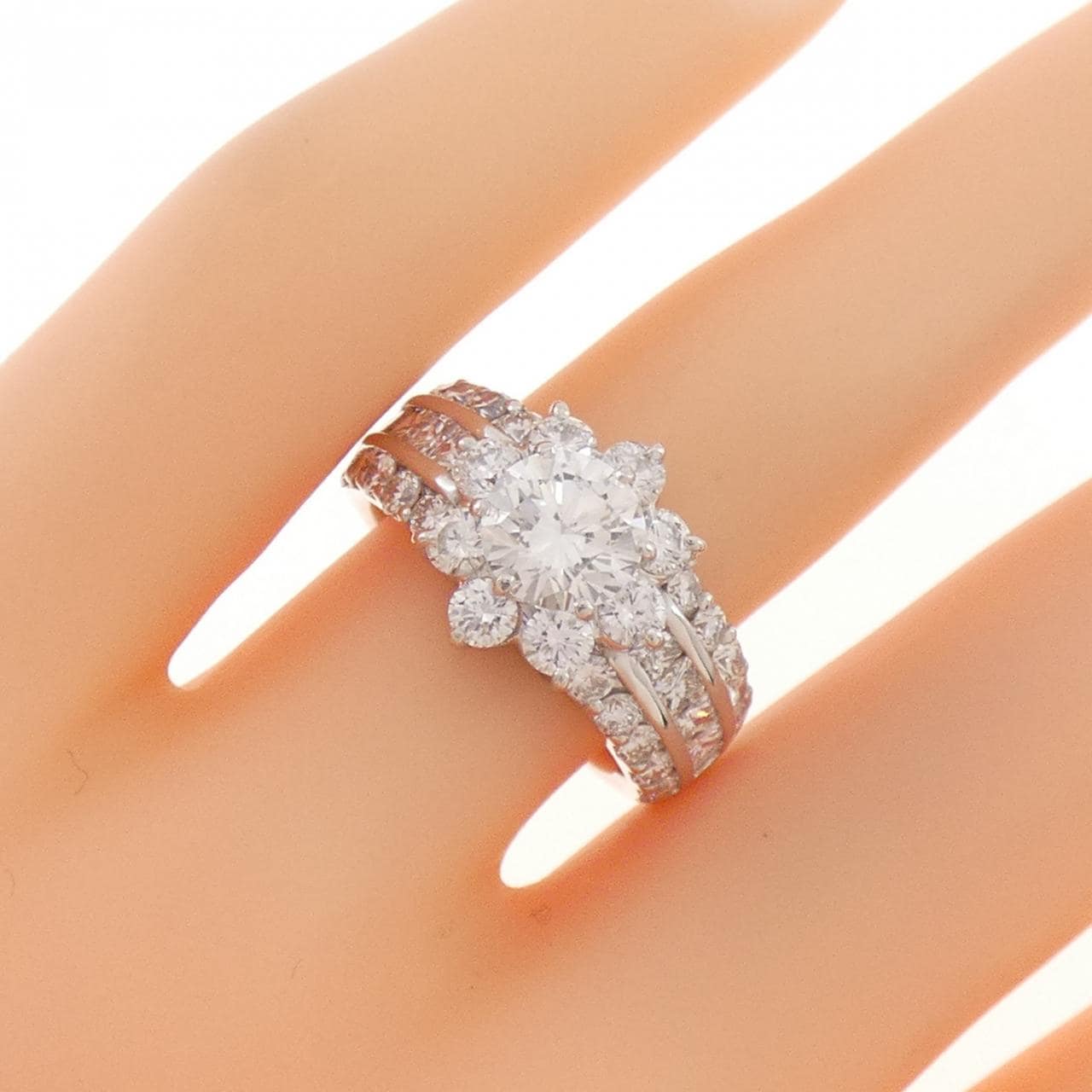 K18WG ダイヤモンド リング 1.014CT G SI1 VG