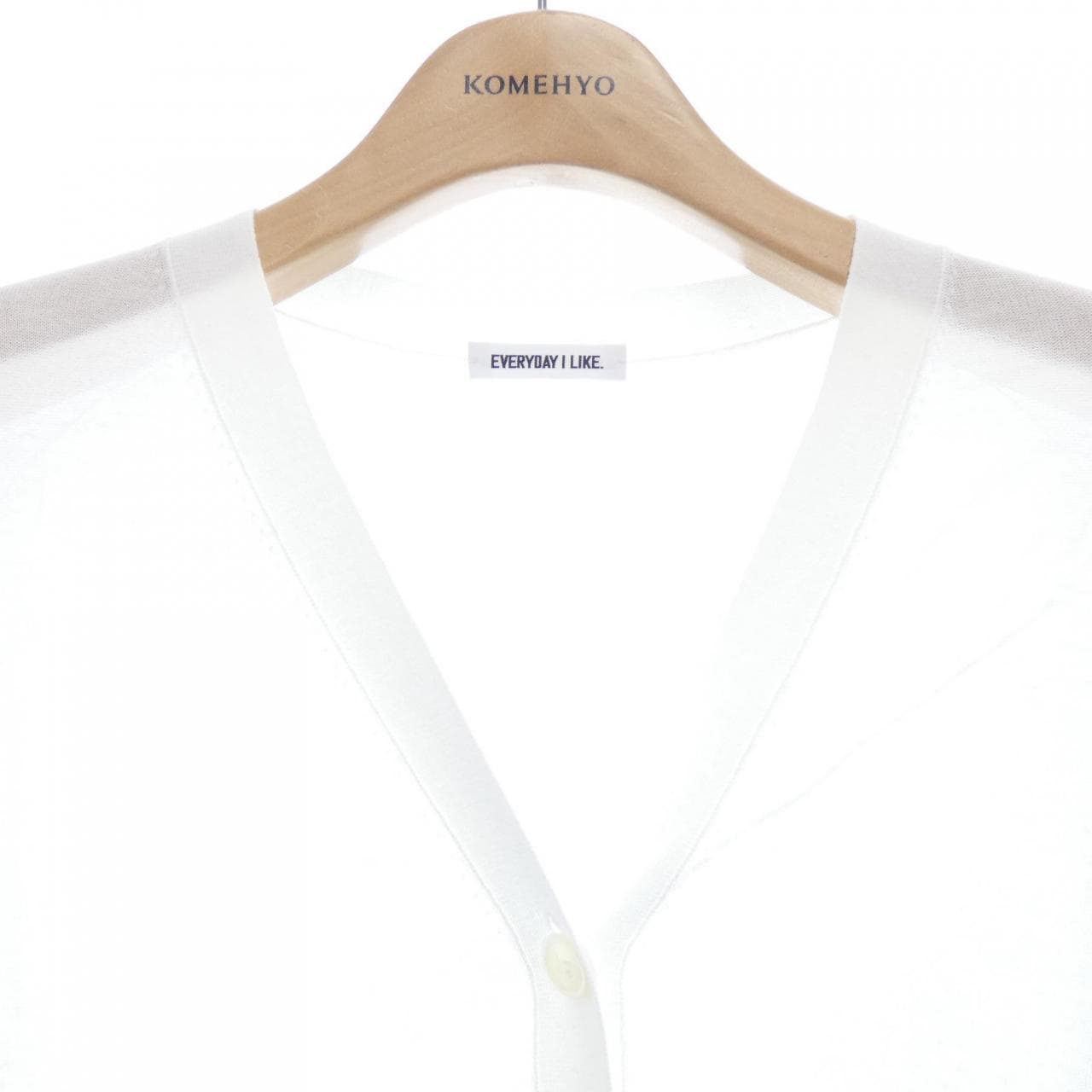 ドゥーズィエムクラス DEUXIEME CLASSE カーディガン