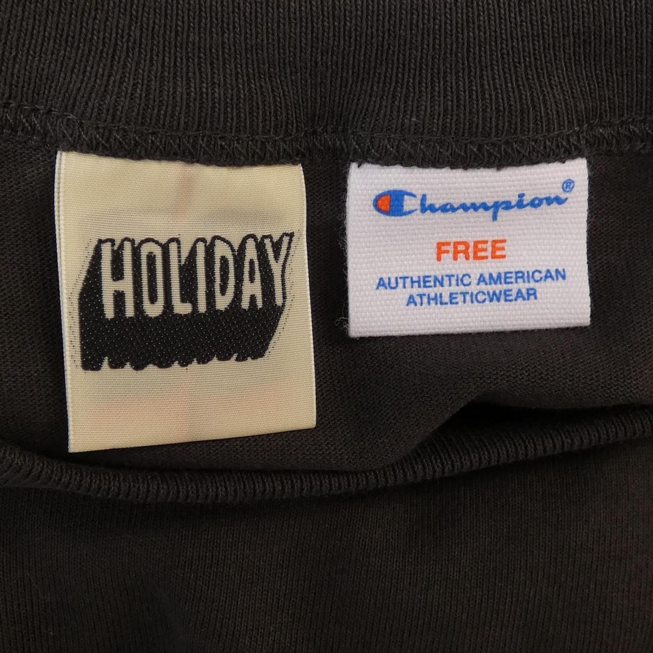ホリデイ HOLIDAY CHAMPION Tシャツ