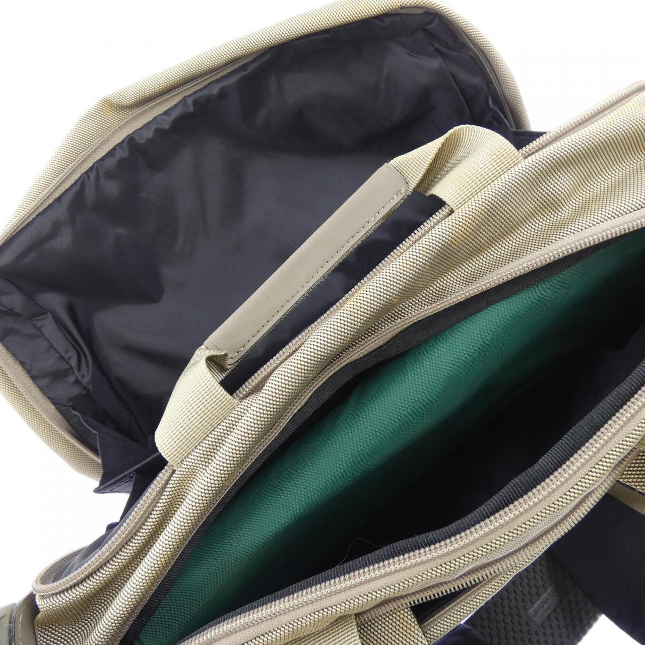 マンダリナダック MANDARINA DUCK BAG