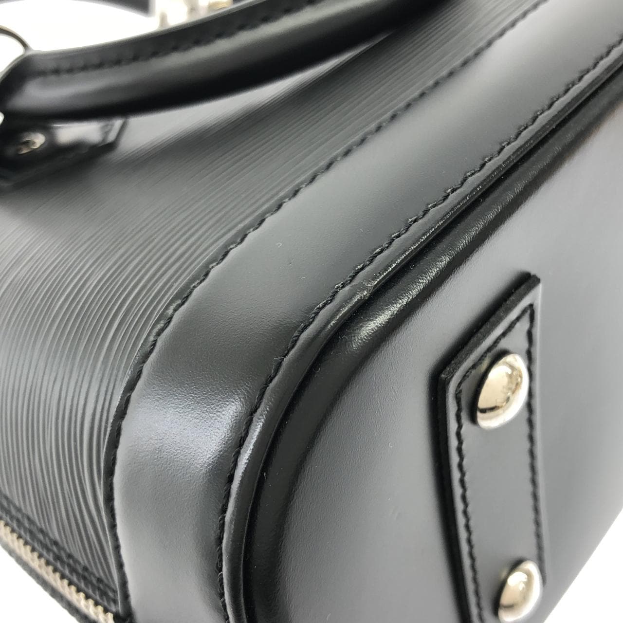 ルイヴィトン エピ アルマBB M40862 バッグ