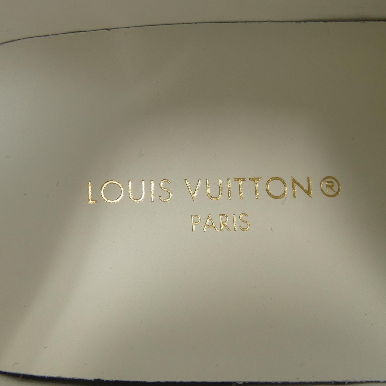 LOUIS LOUIS VUITTON sneakers