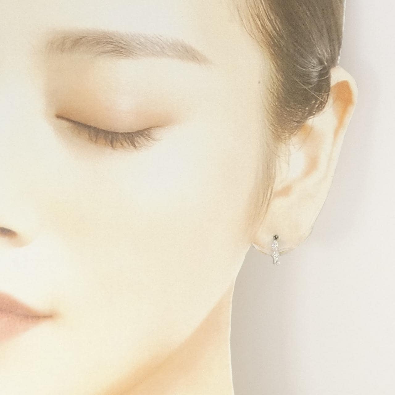 K18WG ダイヤモンド ピアス 0.06CT