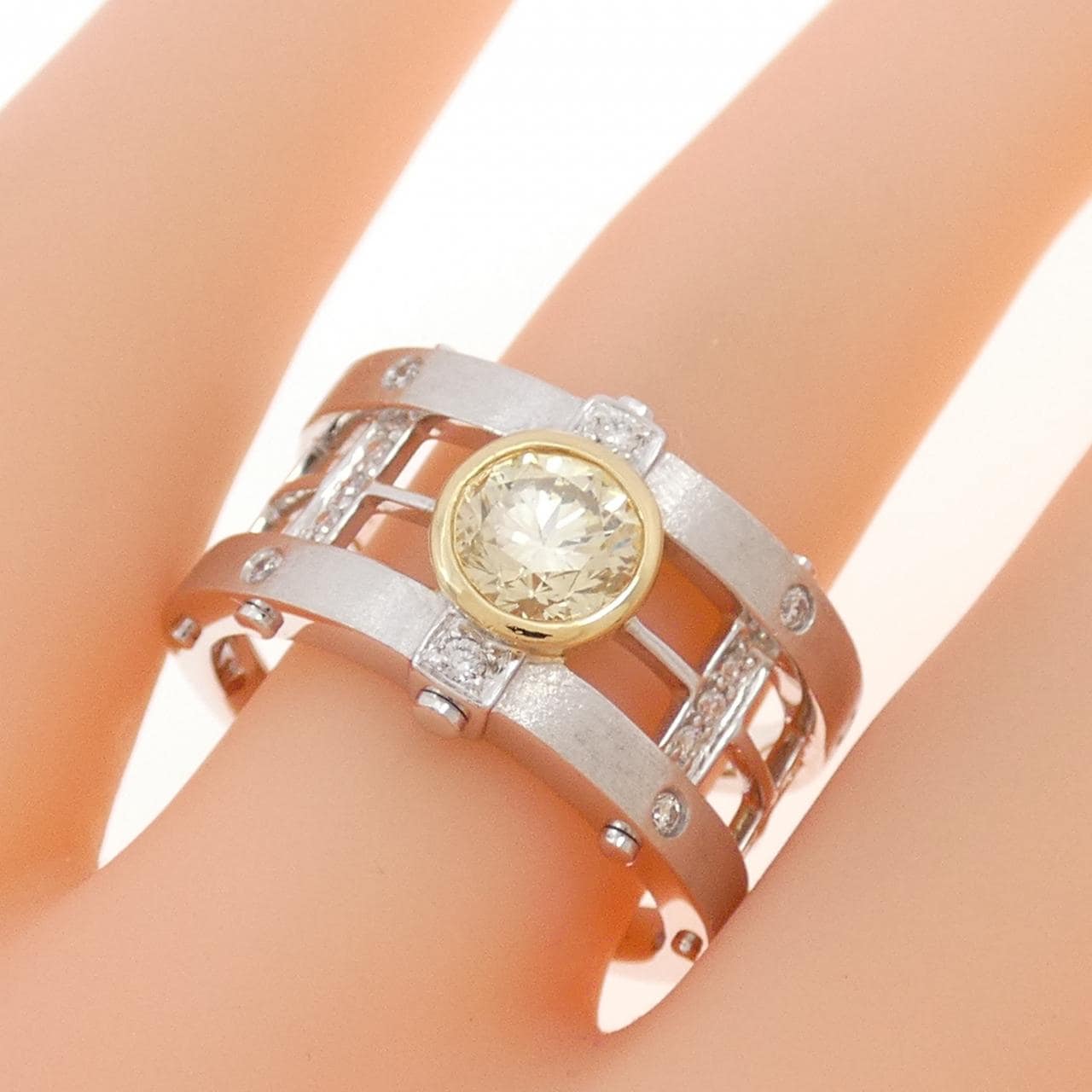 K18WG/K18YG ダイヤモンド リング 0.747CT
