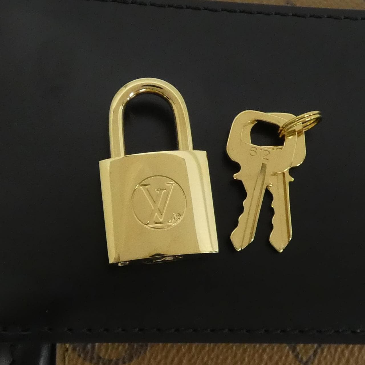 ルイヴィトン モノグラム リバース カンヌ M43986 バッグ