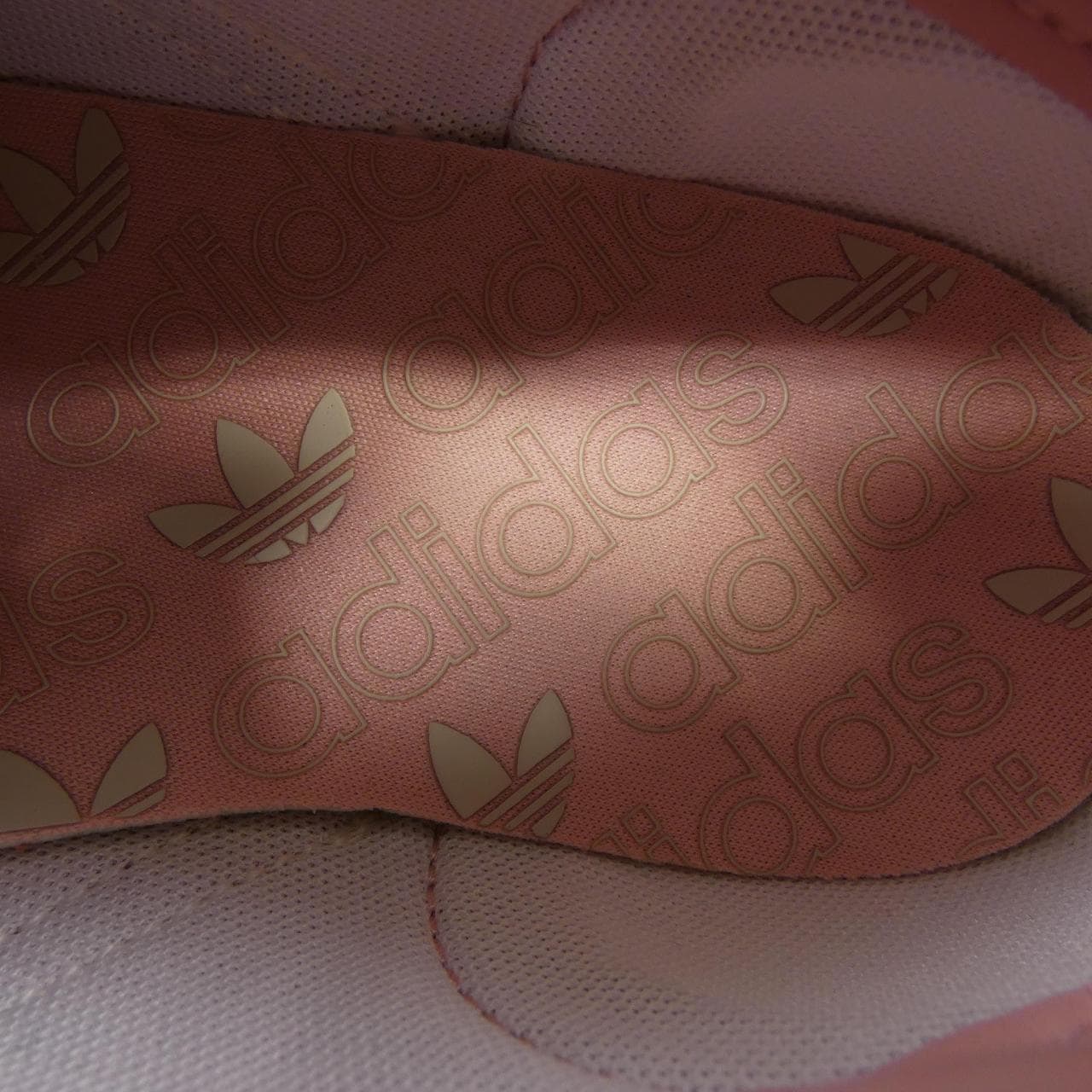 アディダス ADIDAS JI2646 スニーカー