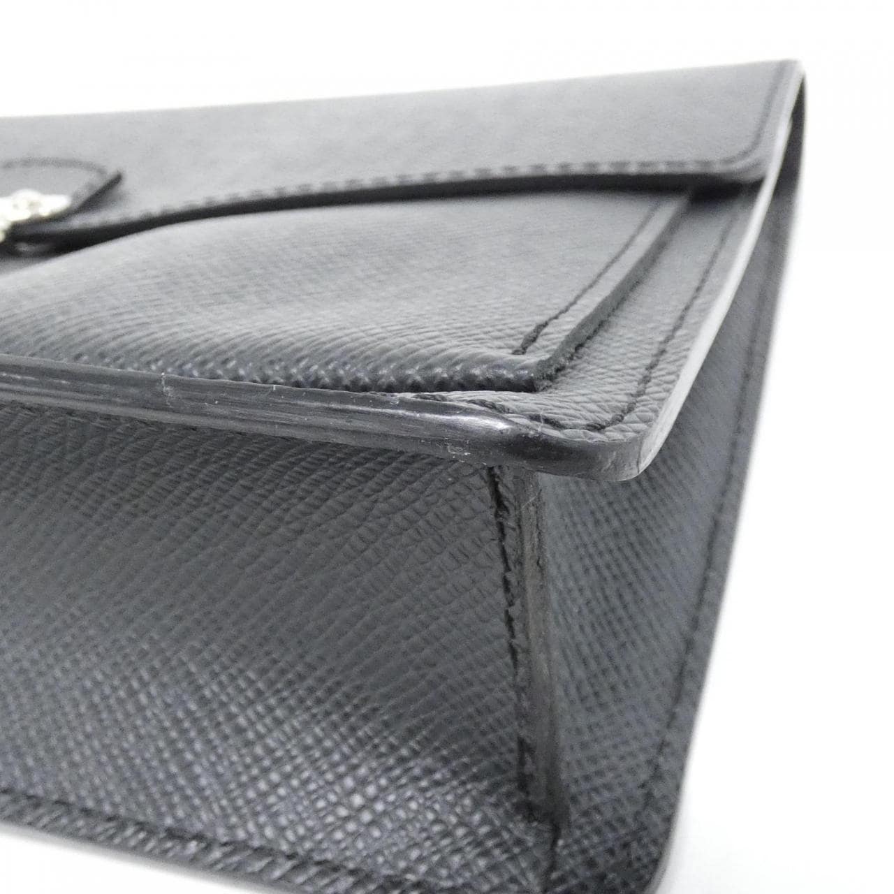 ルイヴィトン タイガ ベライア M32592 セカンドバッグ