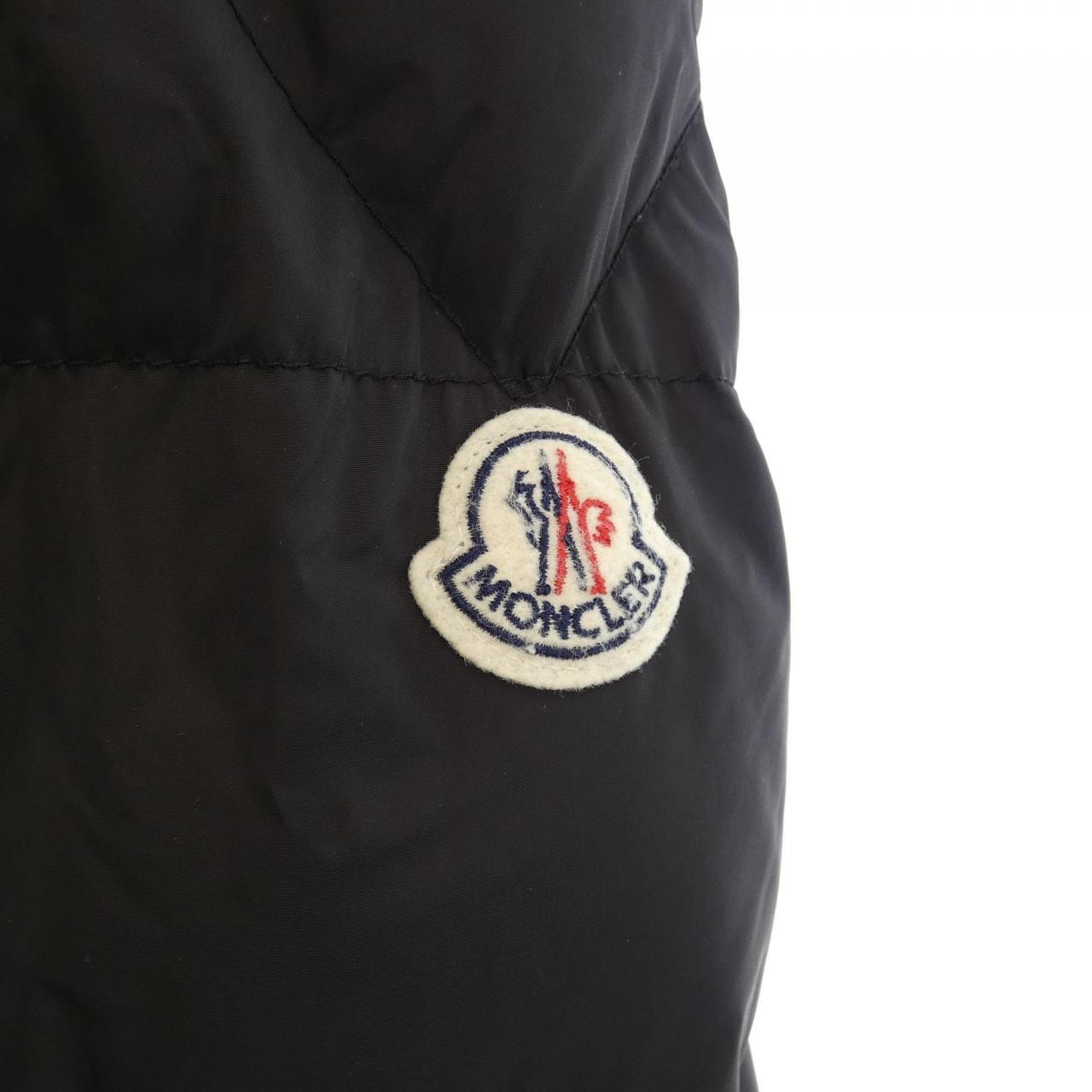 MONCLER Pyrenees 羽绒服