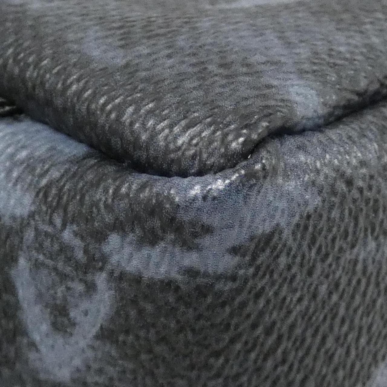 ルイヴィトン モノグラム パステル ノワール ディスカバリー バックパック M57274 リュックサック