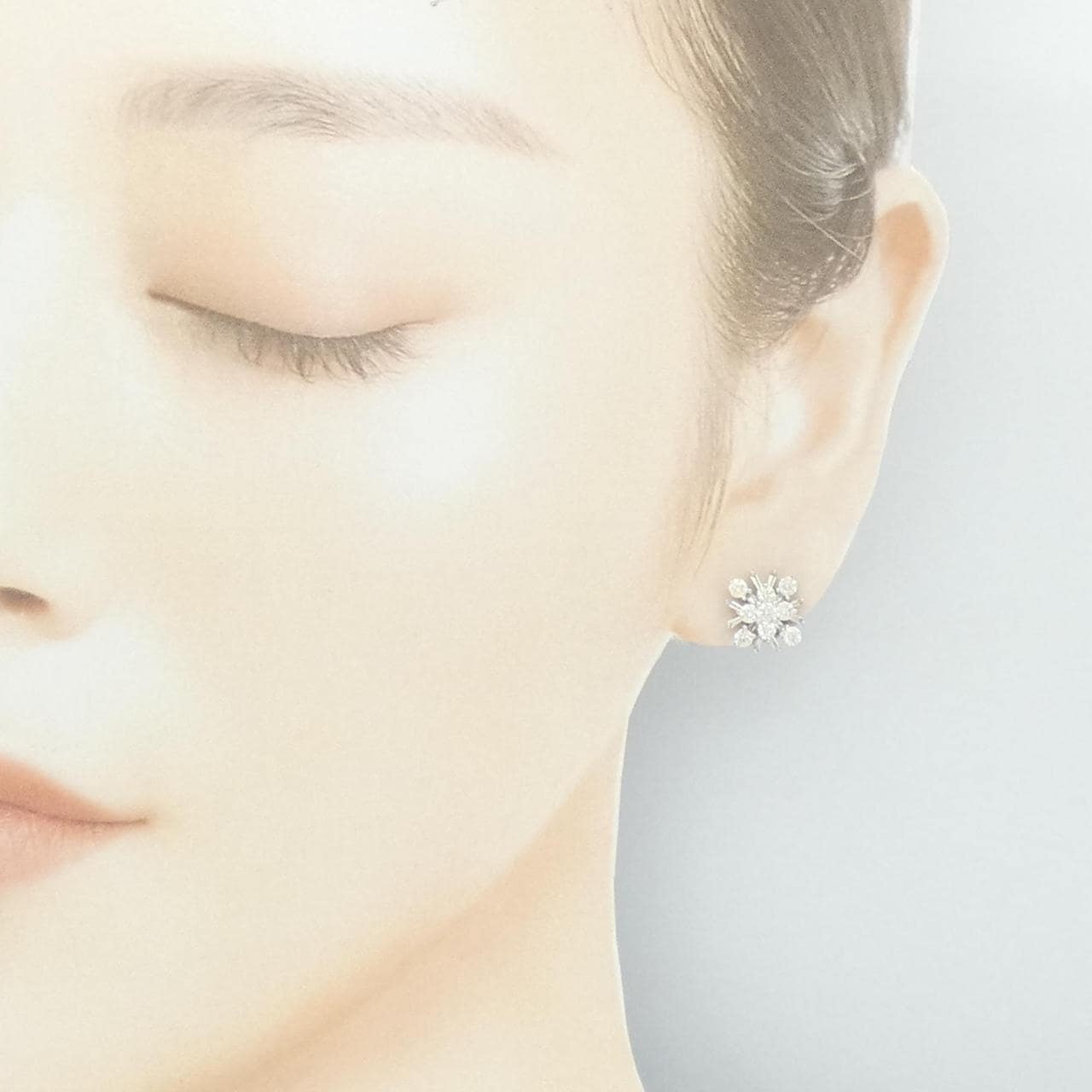 K18WG ダイヤモンド ピアス 1.06CT