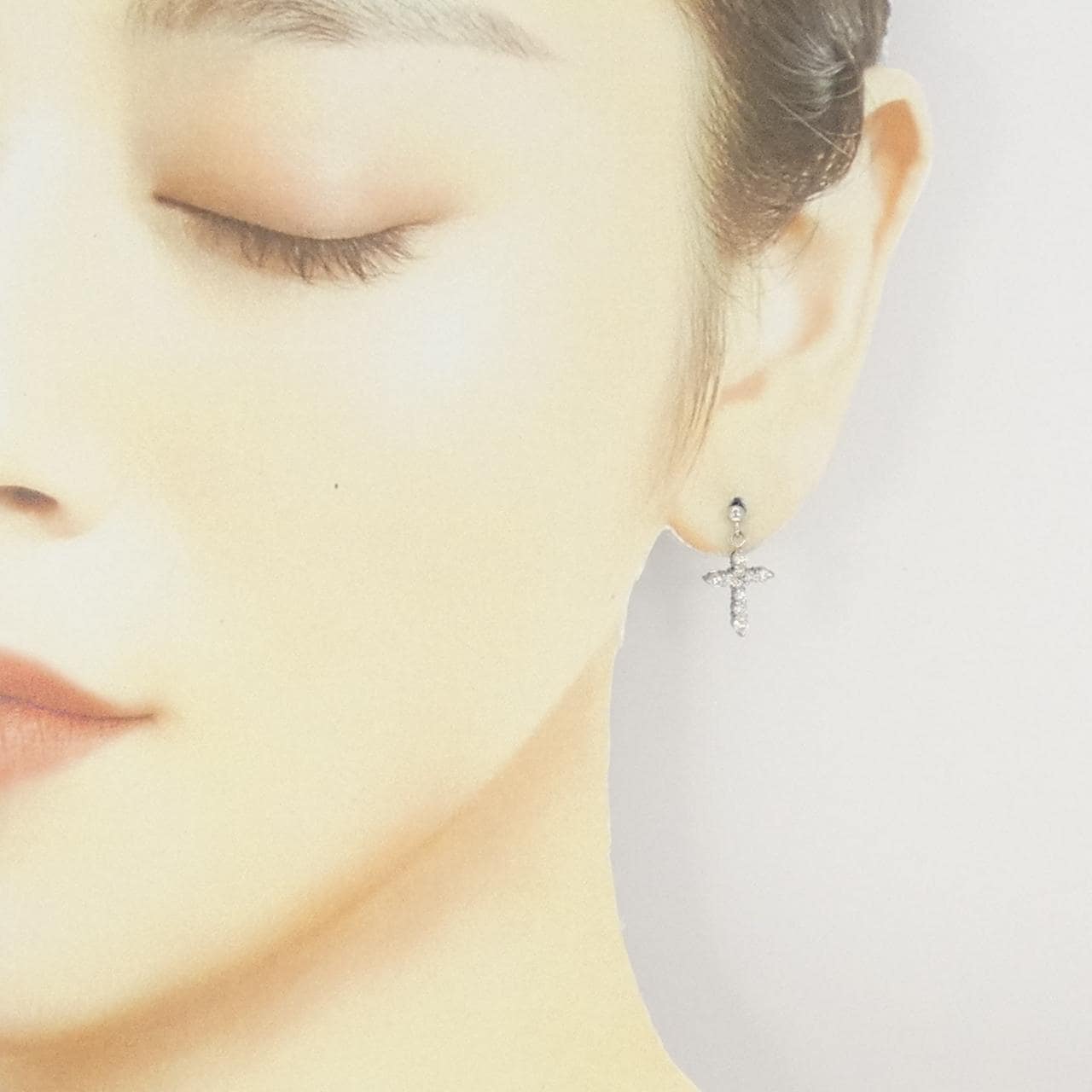 PT クロス ダイヤモンド ピアス 0.40CT