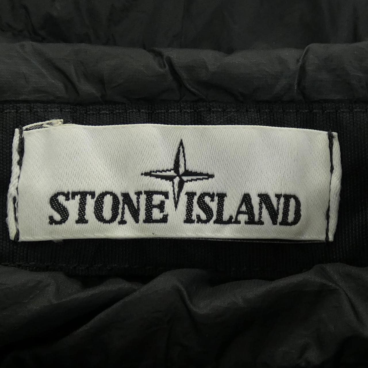 ストーンアイランド STONE ISLAND 6715Q0124 ダウンジャケット