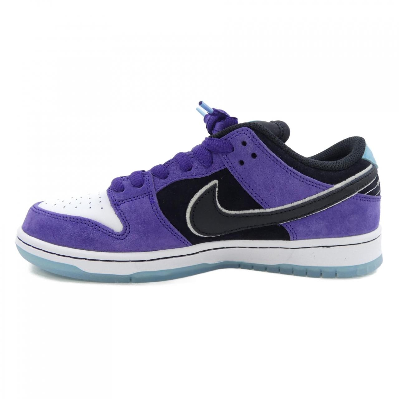 ナイキ NIKE スニーカー