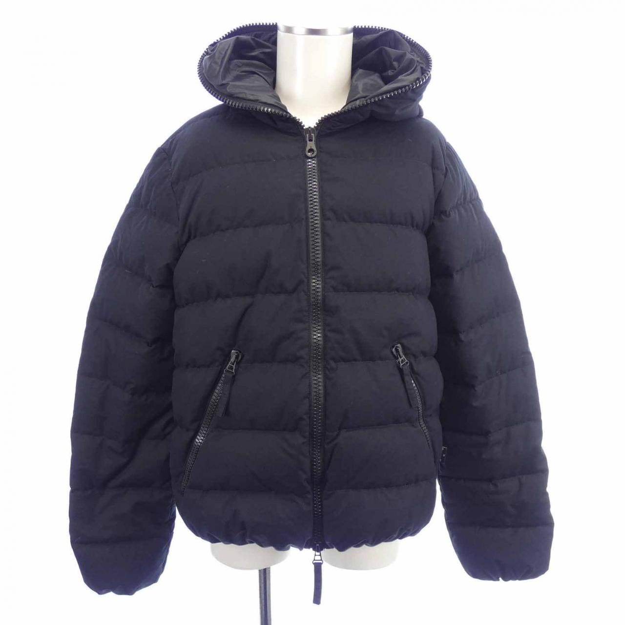 デュベティカ DUVETICA DYONDUE ダウンジャケット