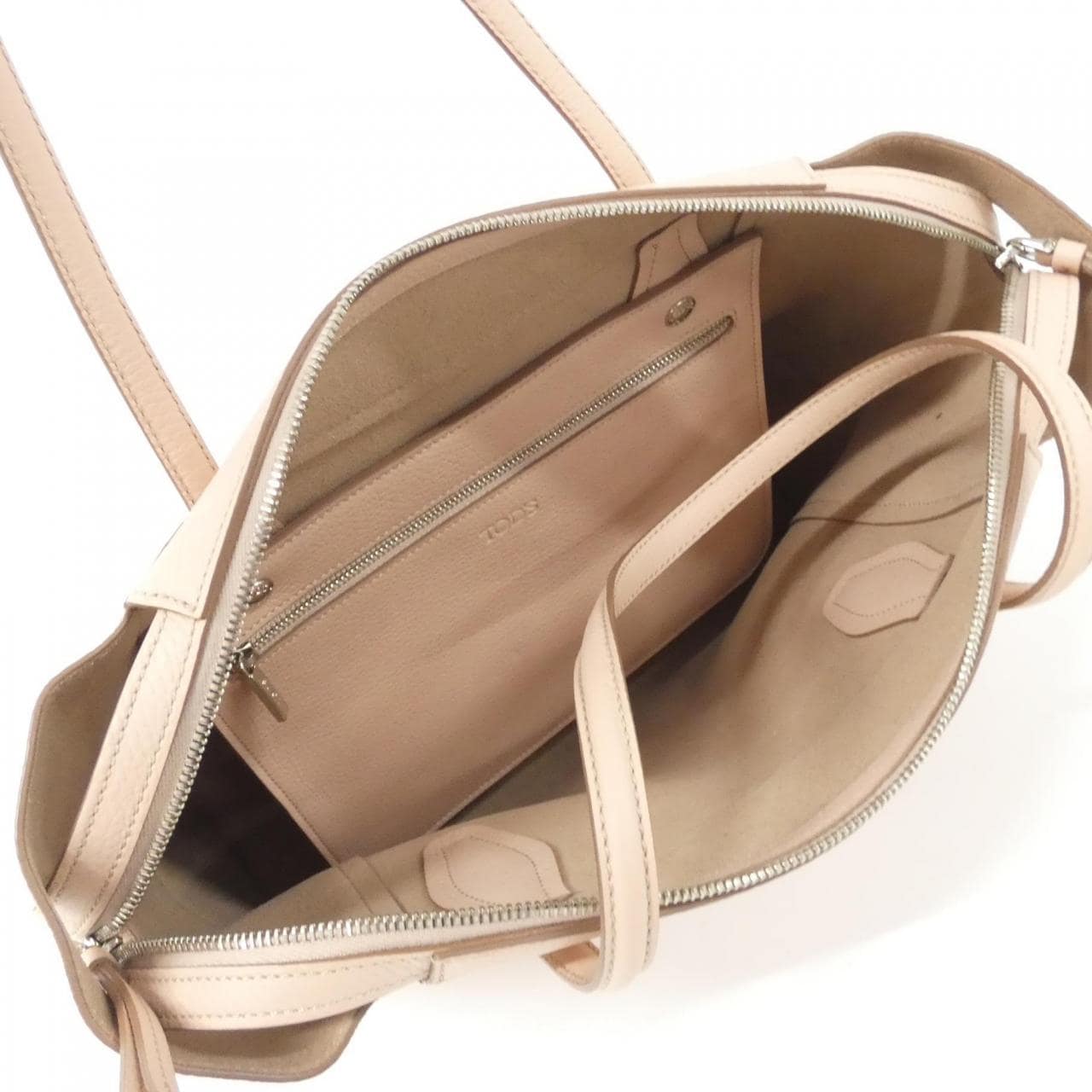 トッズ XBWAOSA0300RIAM030 ショルダーバッグ