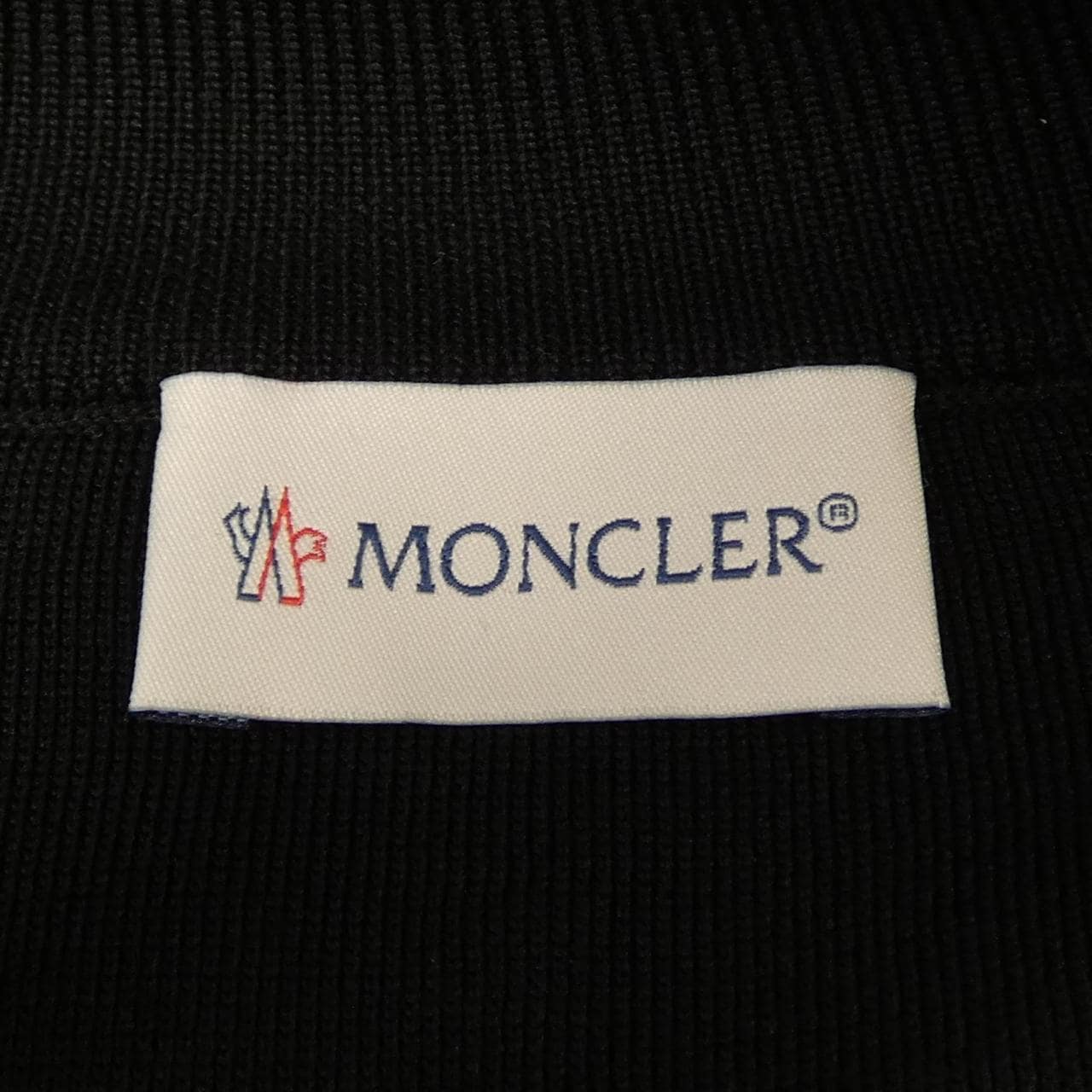モンクレール MONCLER 10919B00008 ダウンジャケット