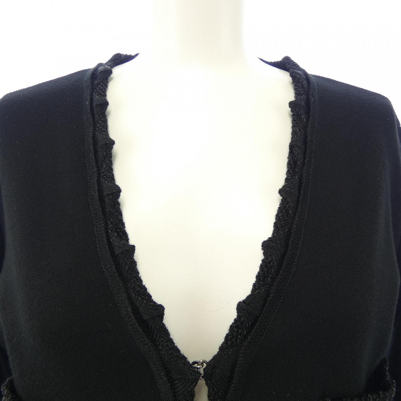 【ヴィンテージ】シャネル CHANEL P29595K00240 06A カーディガン