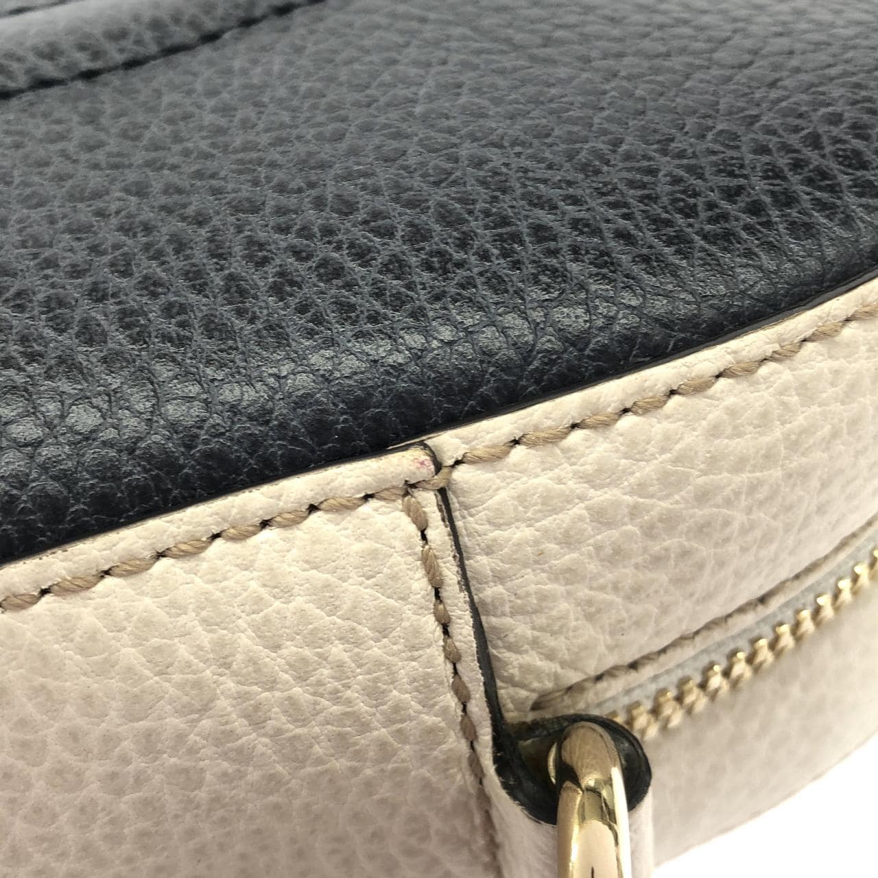 グッチ 431567 CAOEG ショルダーバッグ