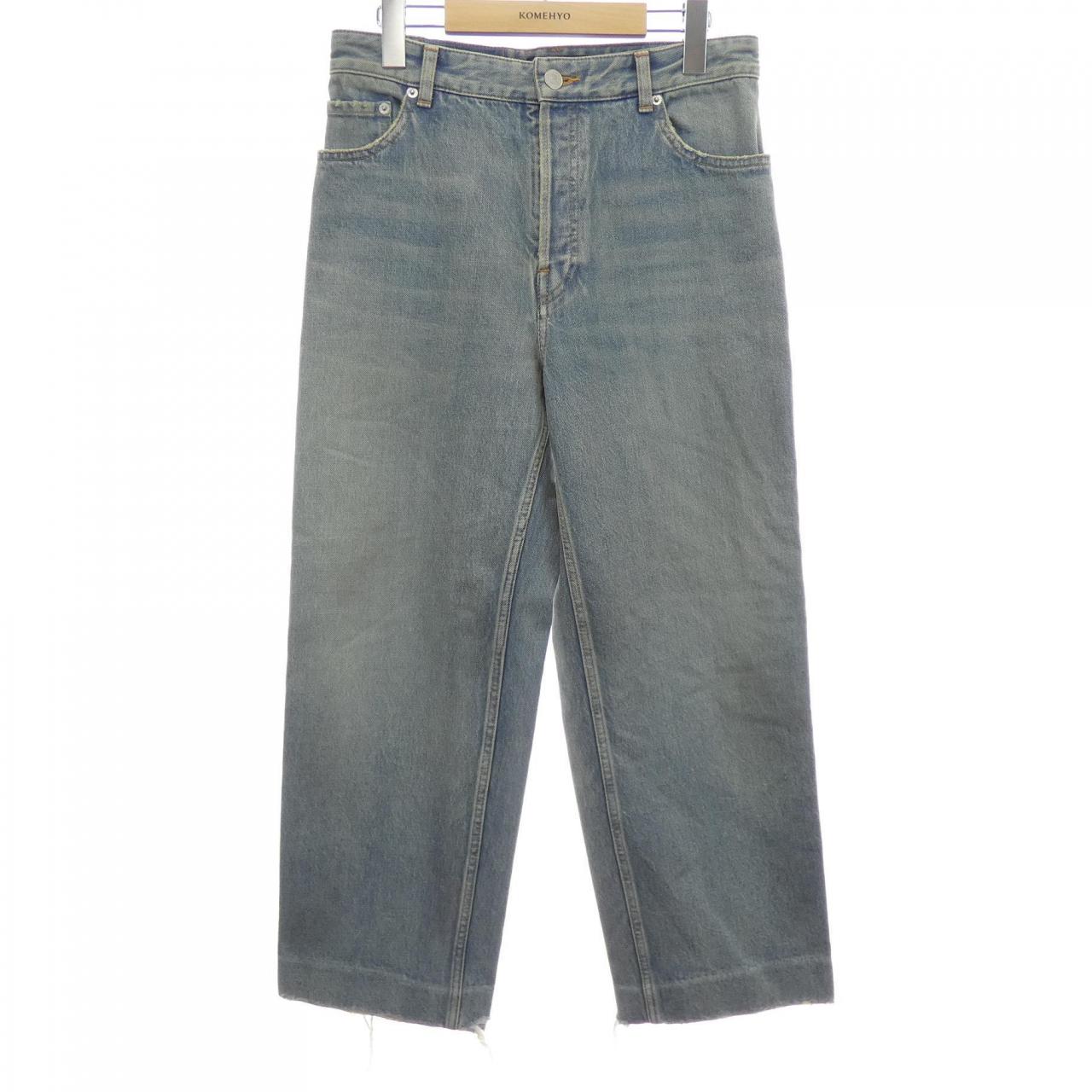 バレンシアガ BALENCIAGA 600235 TNW55 ジーンズ