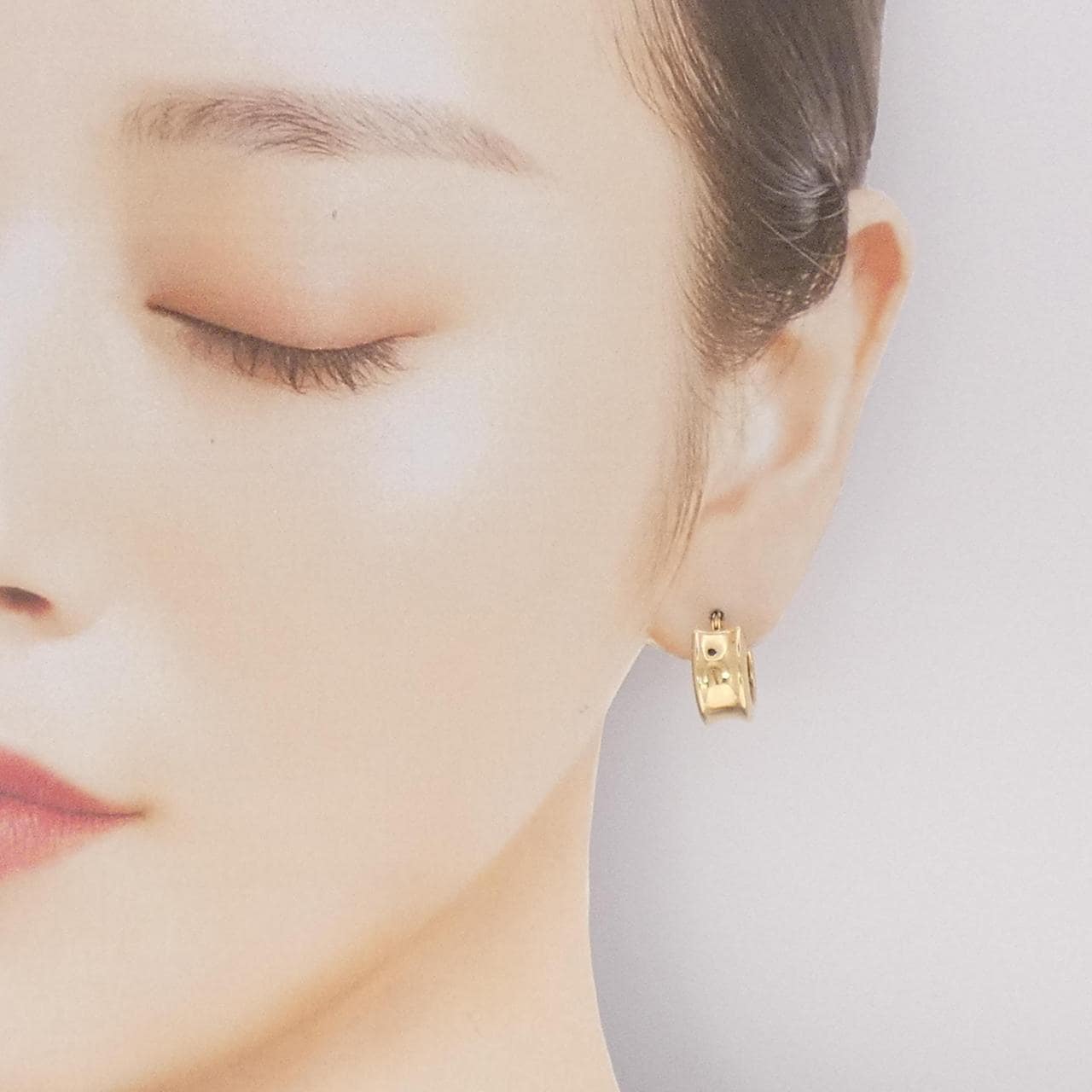 ウノアエレ 750YG ピアス