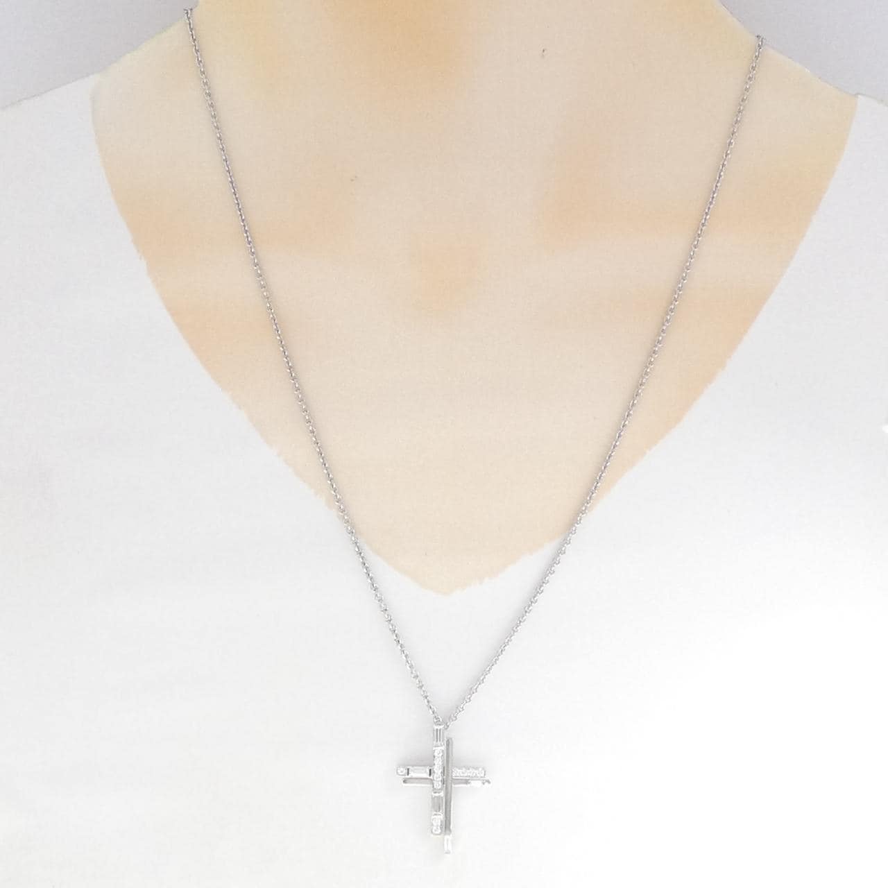 ハリーウィンストン トラフィック ネックレス