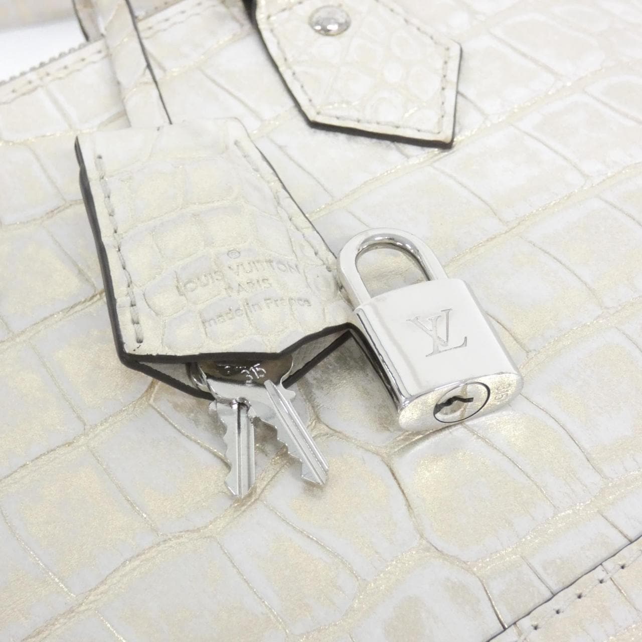 ルイヴィトン エキゾチック レザー アルマBB バッグ