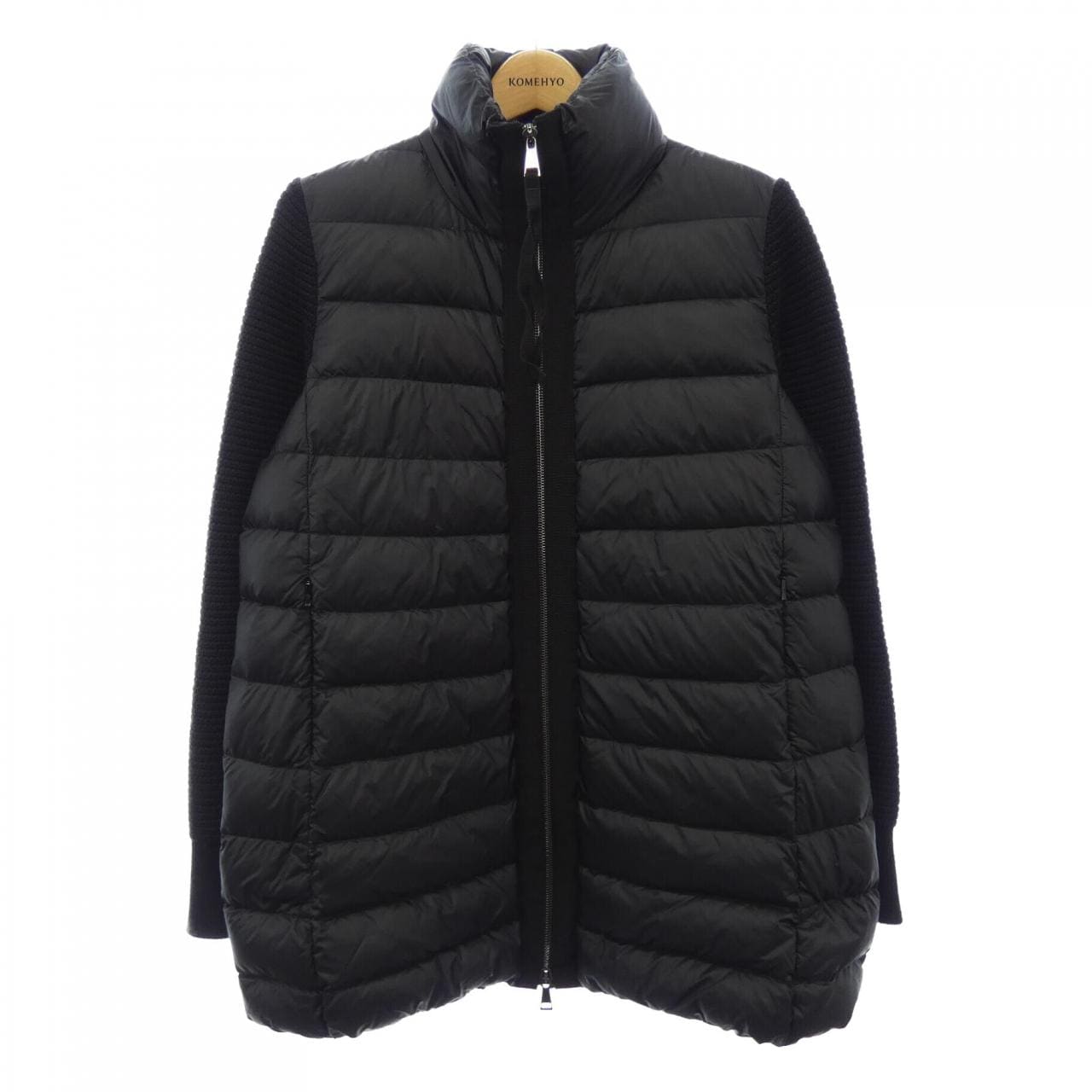 モンクレール MONCLER ダウンジャケット