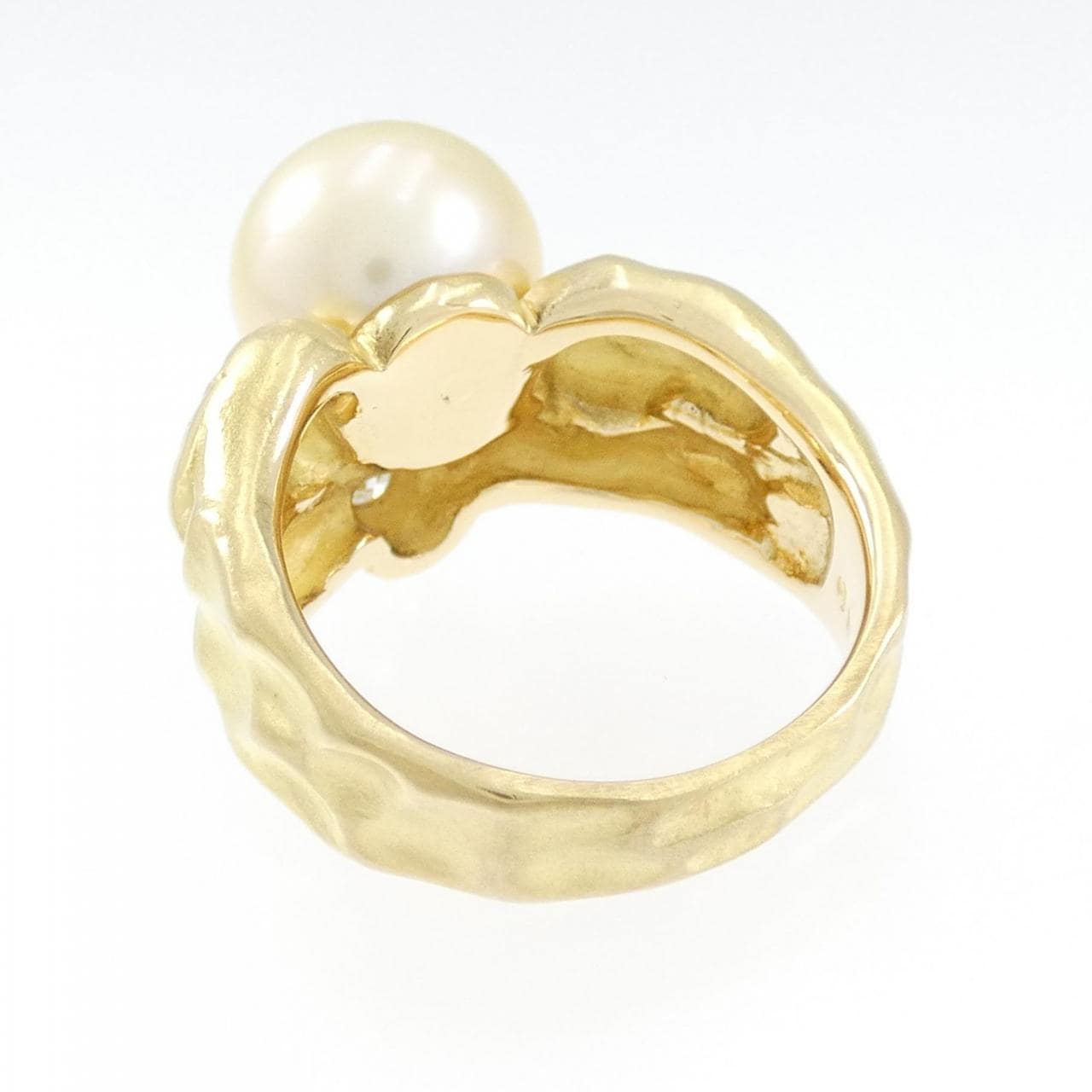 Tasaki White Butterfly Pearl ring