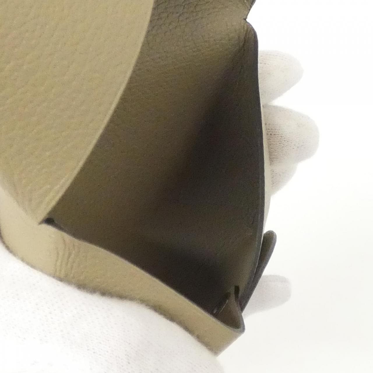 エルメス カルヴィ 064954CK カードケース