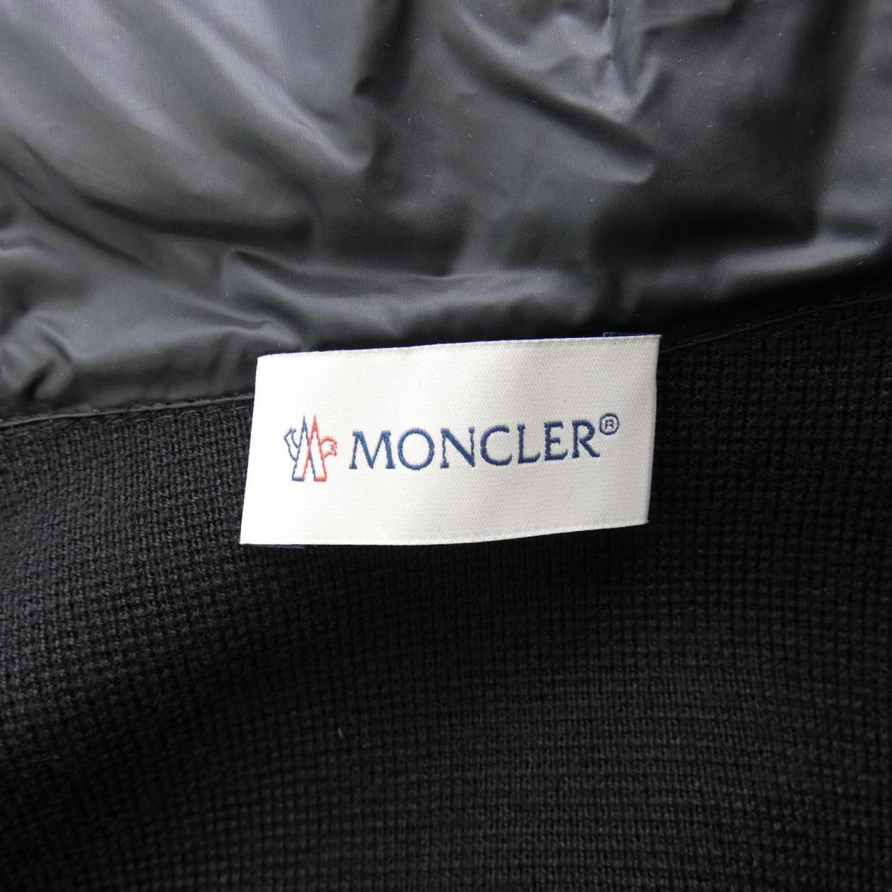 【新品】モンクレール MONCLER ダウンジャケット