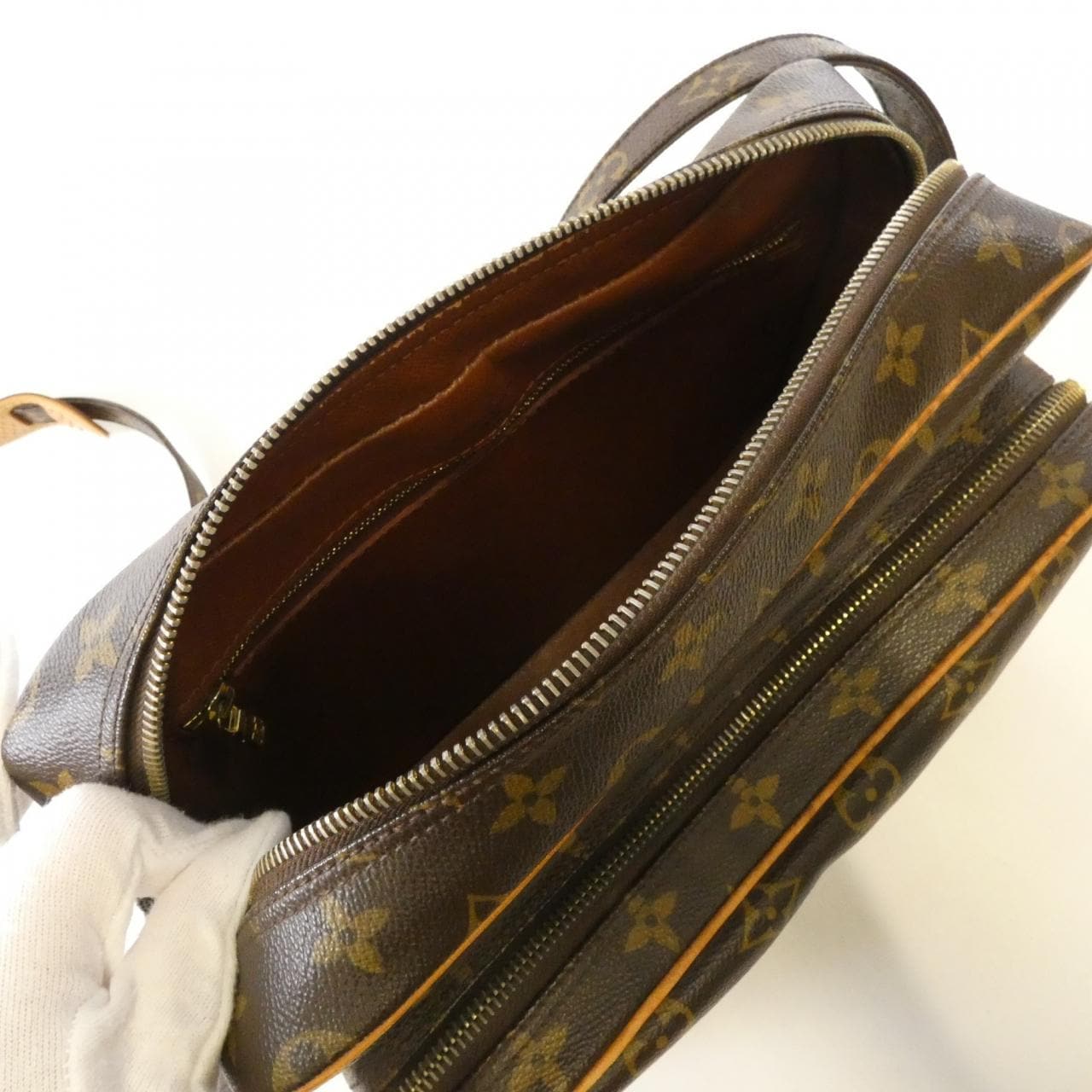 ルイヴィトン モノグラム ナイル M45244 ショルダーバッグ