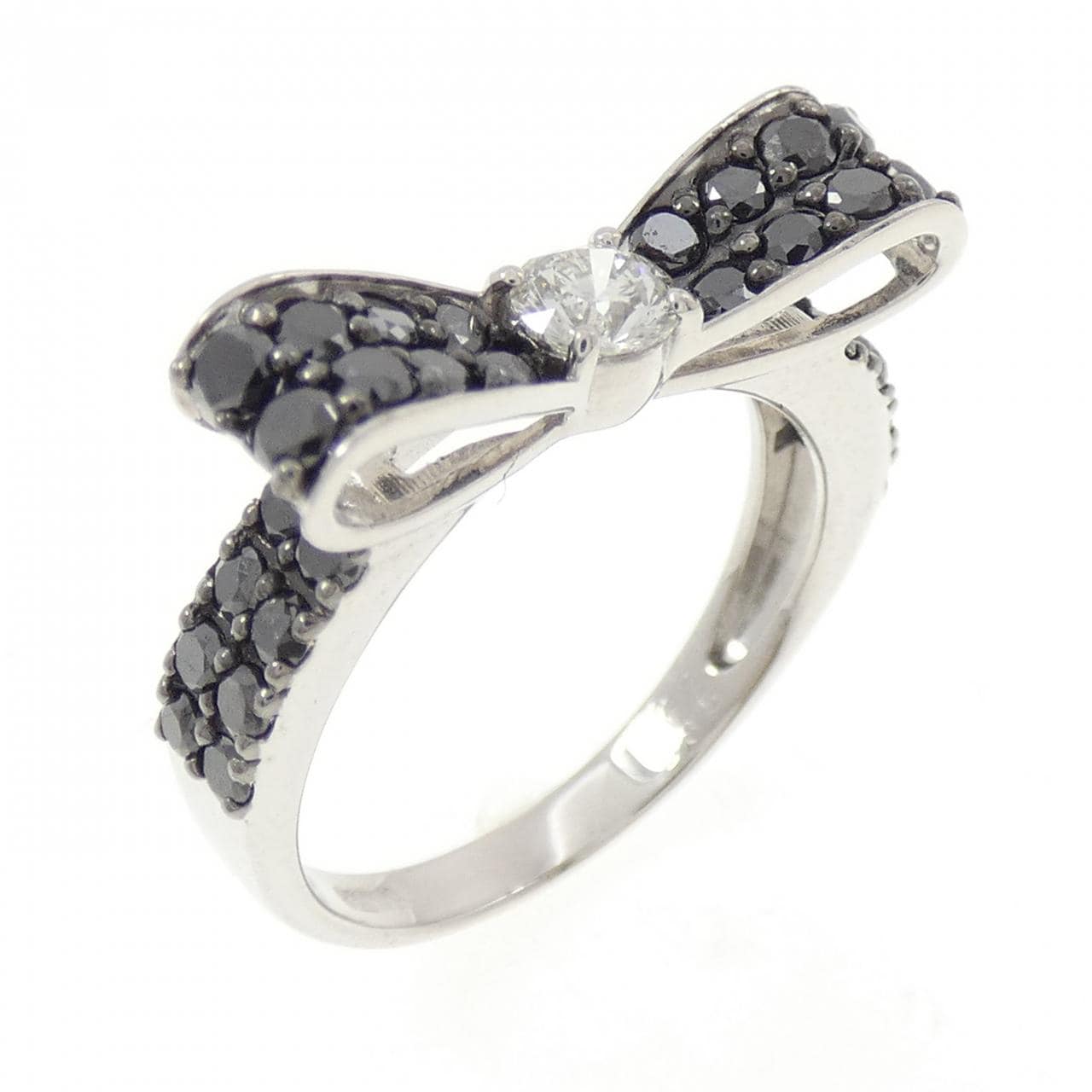 K18WG/K18BG リボン ダイヤモンド リング 0.23CT