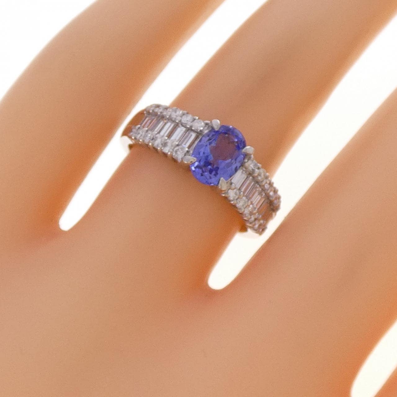PT900 タンザナイト リング 0.81CT