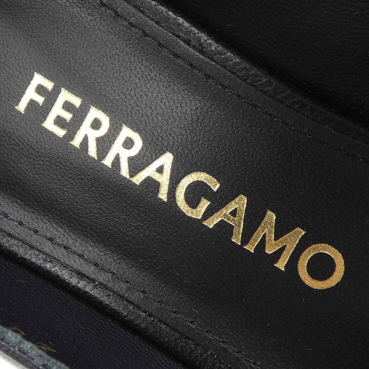 FERRAGAMO淺口鞋
