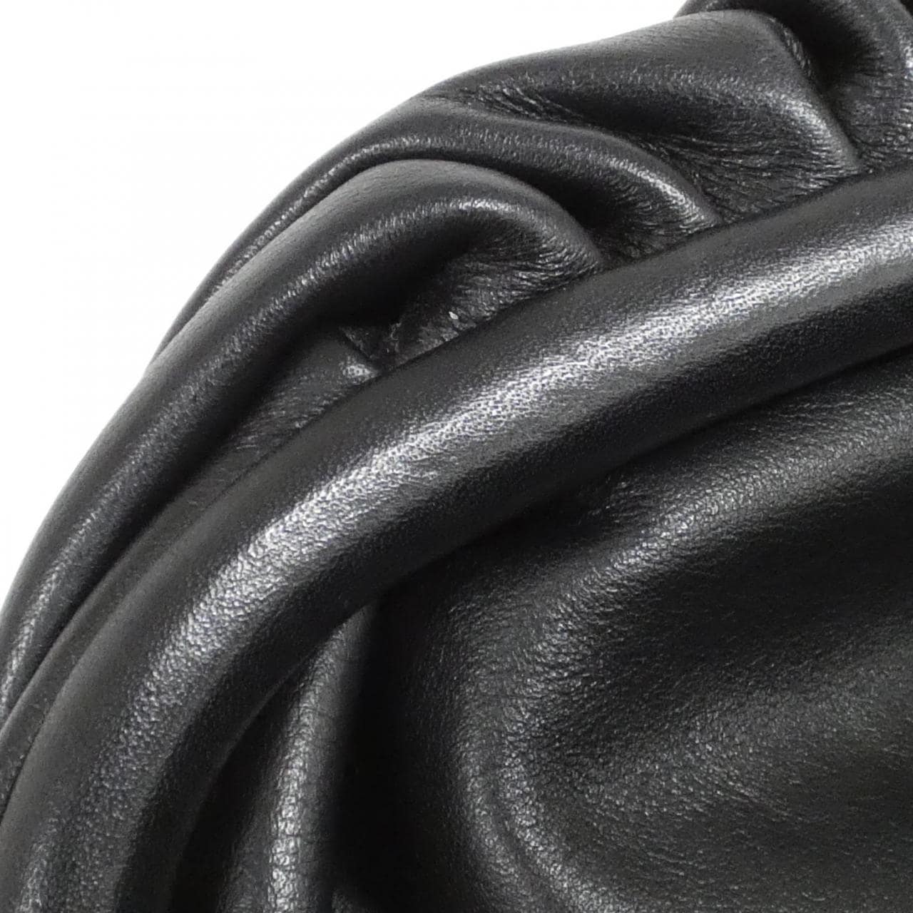 ボッテガヴェネタ 585852 VCP40 ショルダーバッグ