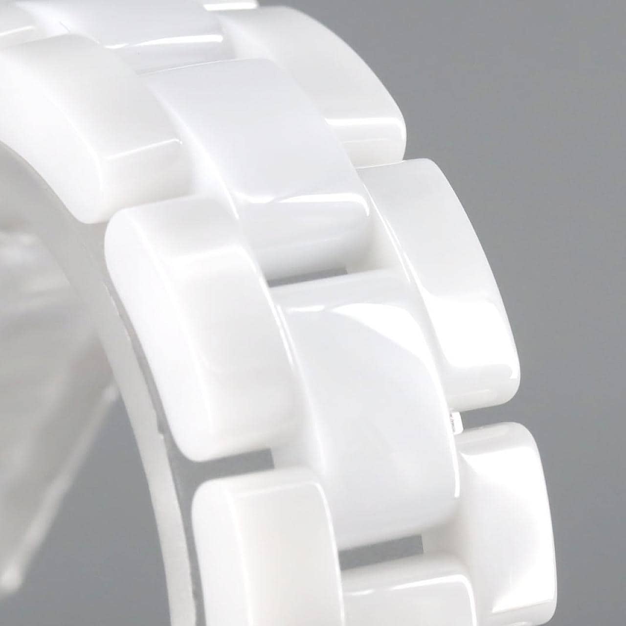 シャネル J12ウォンテッドドゥシャネル 33mmセラミック H7419 セラミック クォーツ