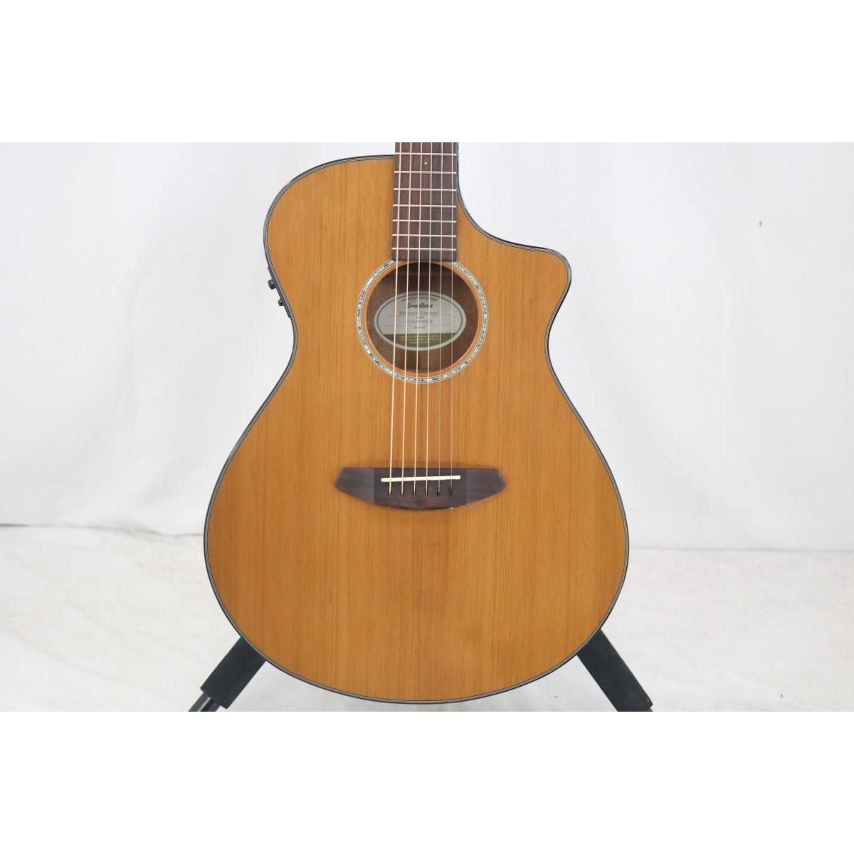 ＢＲＥＥＤＬＯＶＥ　ＰＵＲＳＵＩＴ　Ｃ３１ＣＥ