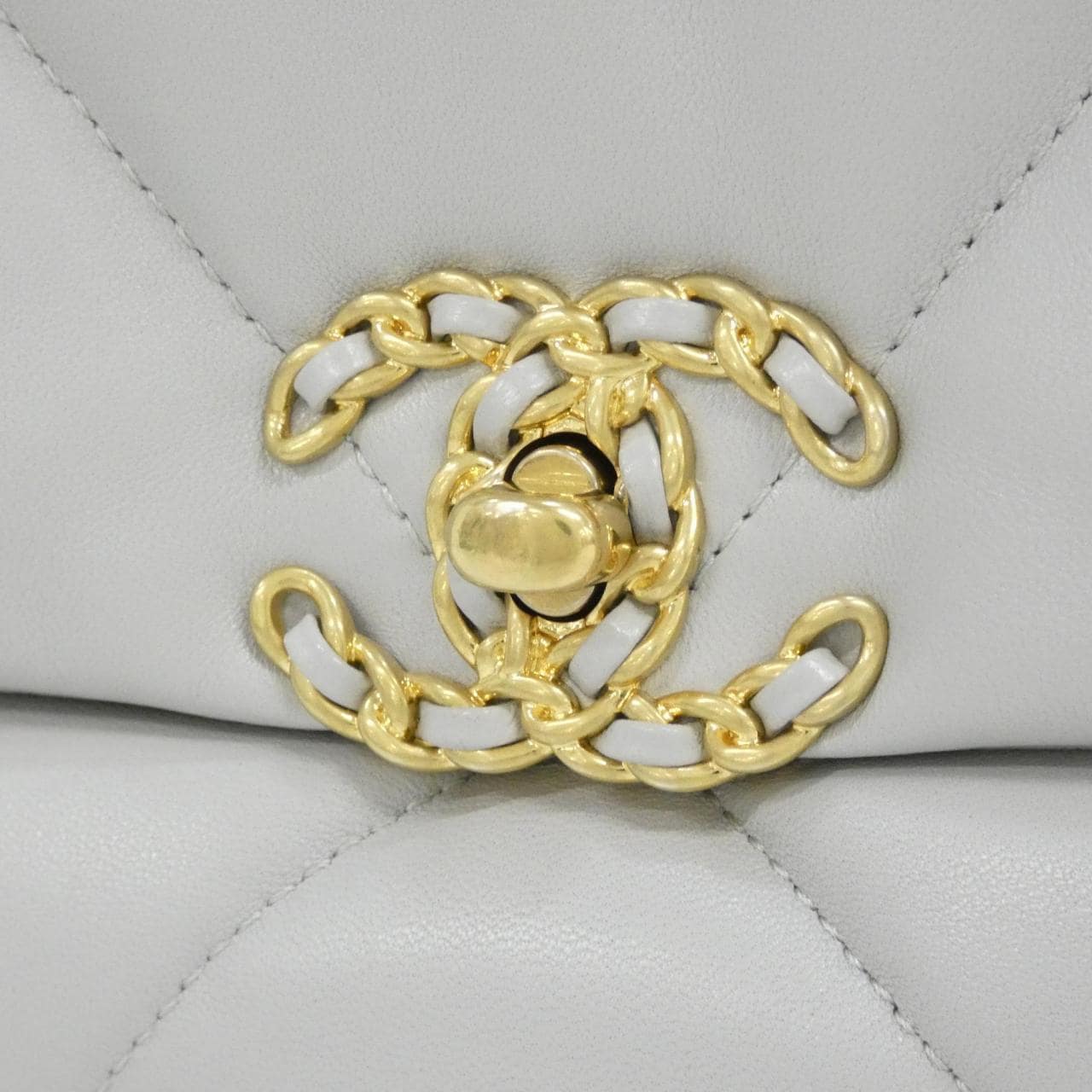 シャネル シャネル19 ライン AS1160 ショルダーバッグ