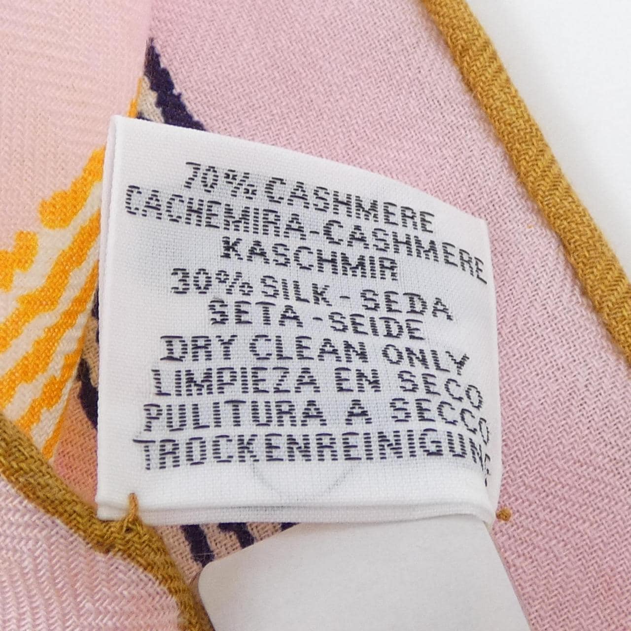 HERMES愛馬仕披肩