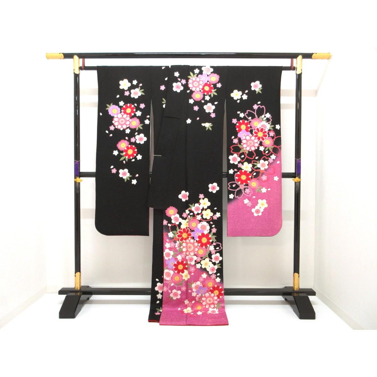 振袖　友禅金彩加工　刺繍入り　ボカシ染