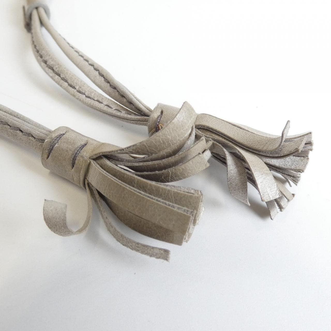 ミュウミュウ RT0437 ショルダーバッグ