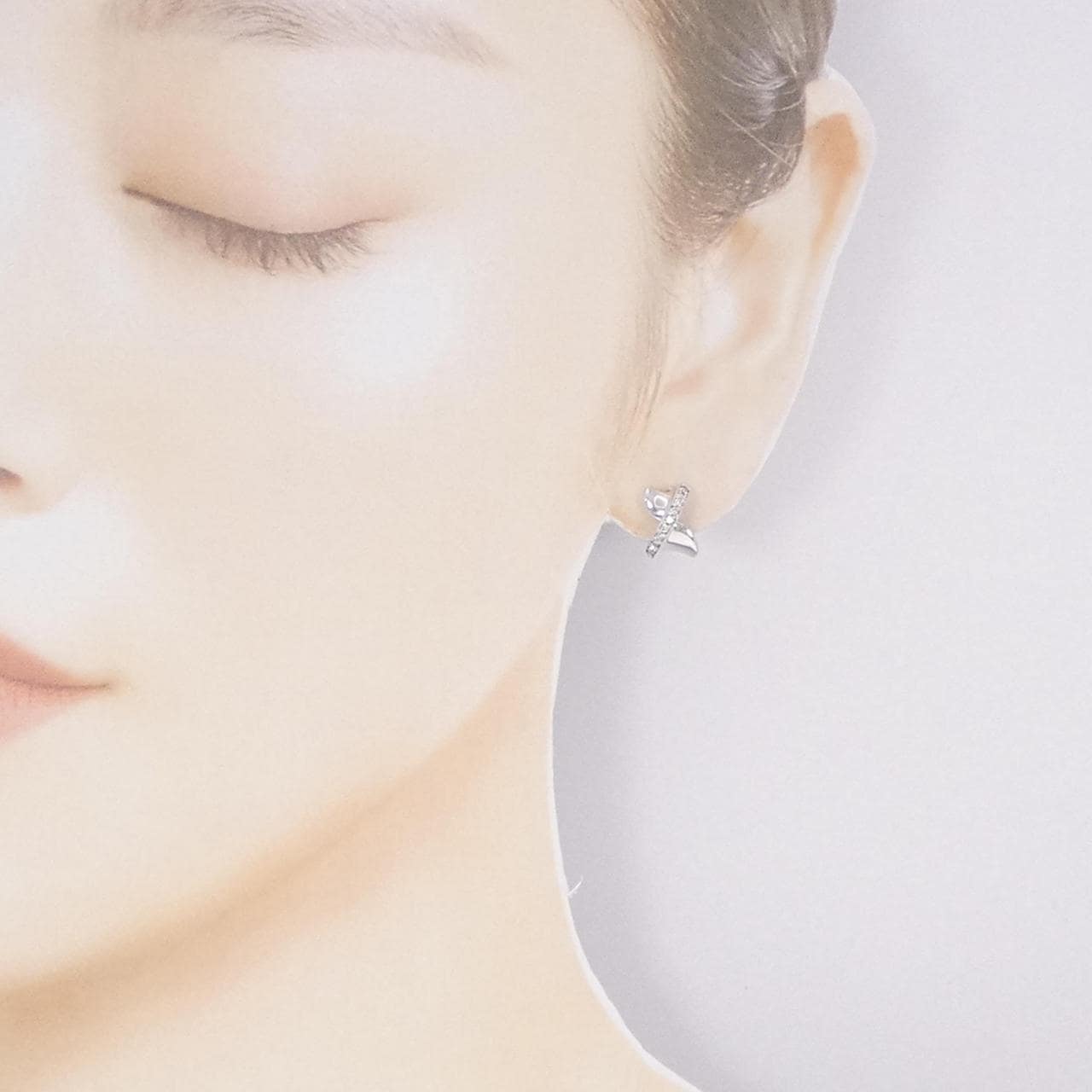 K18WG ダイヤモンド ピアス 0.18CT