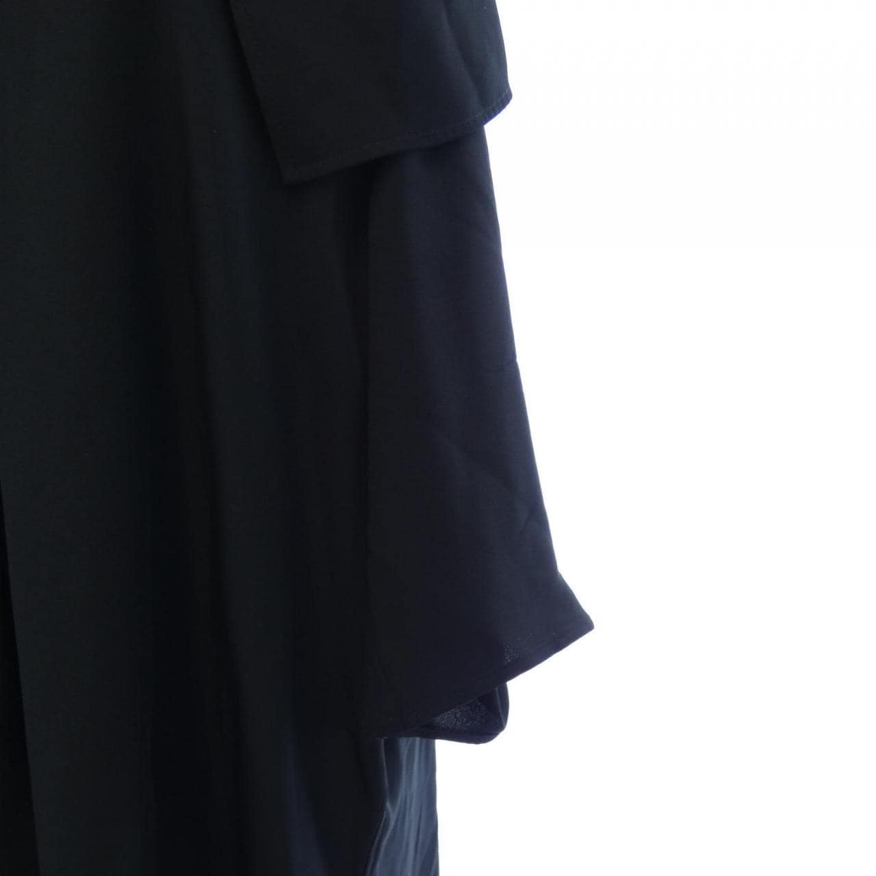 エルメス HERMES トップス