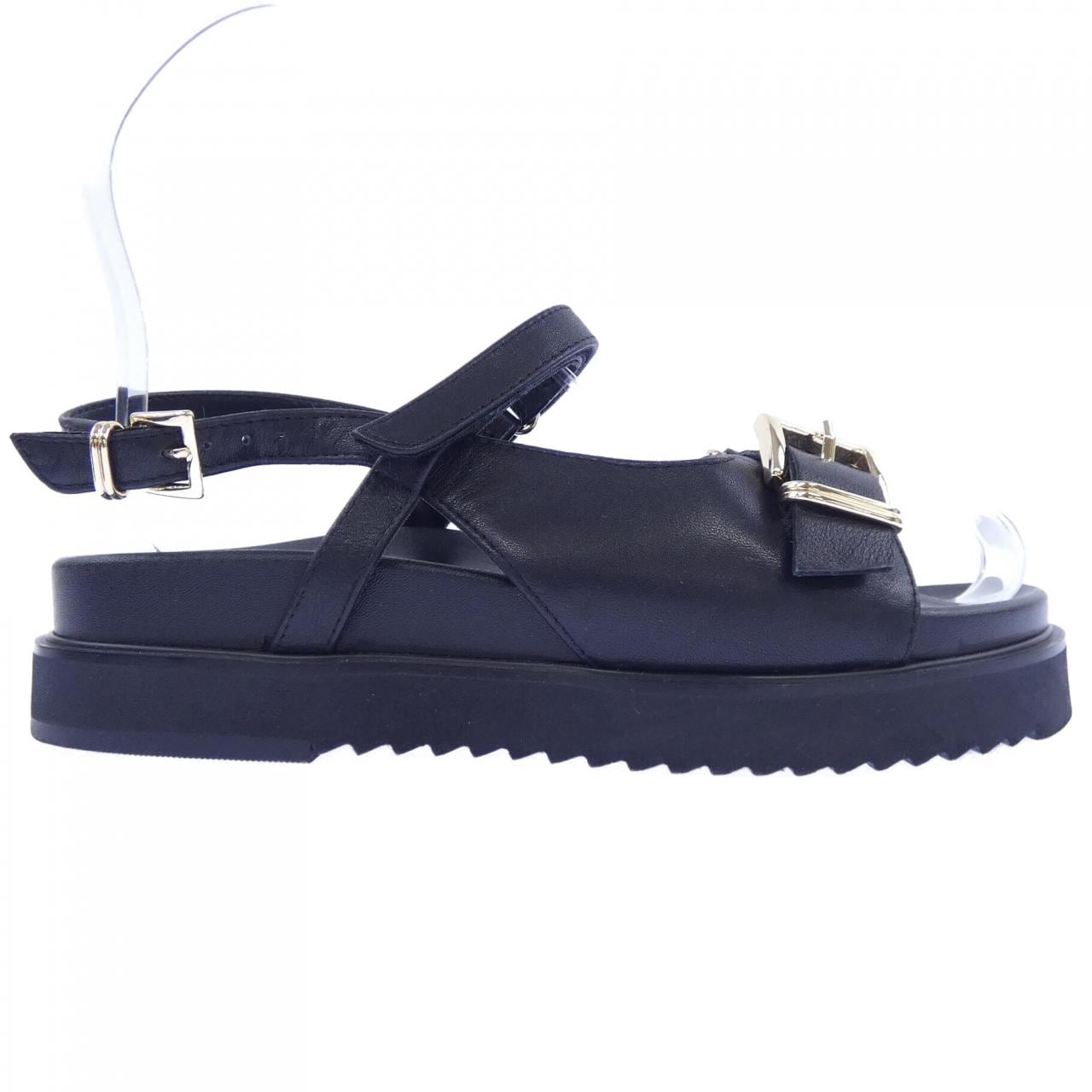 オデット エ オディール Odette e Odile サンダル