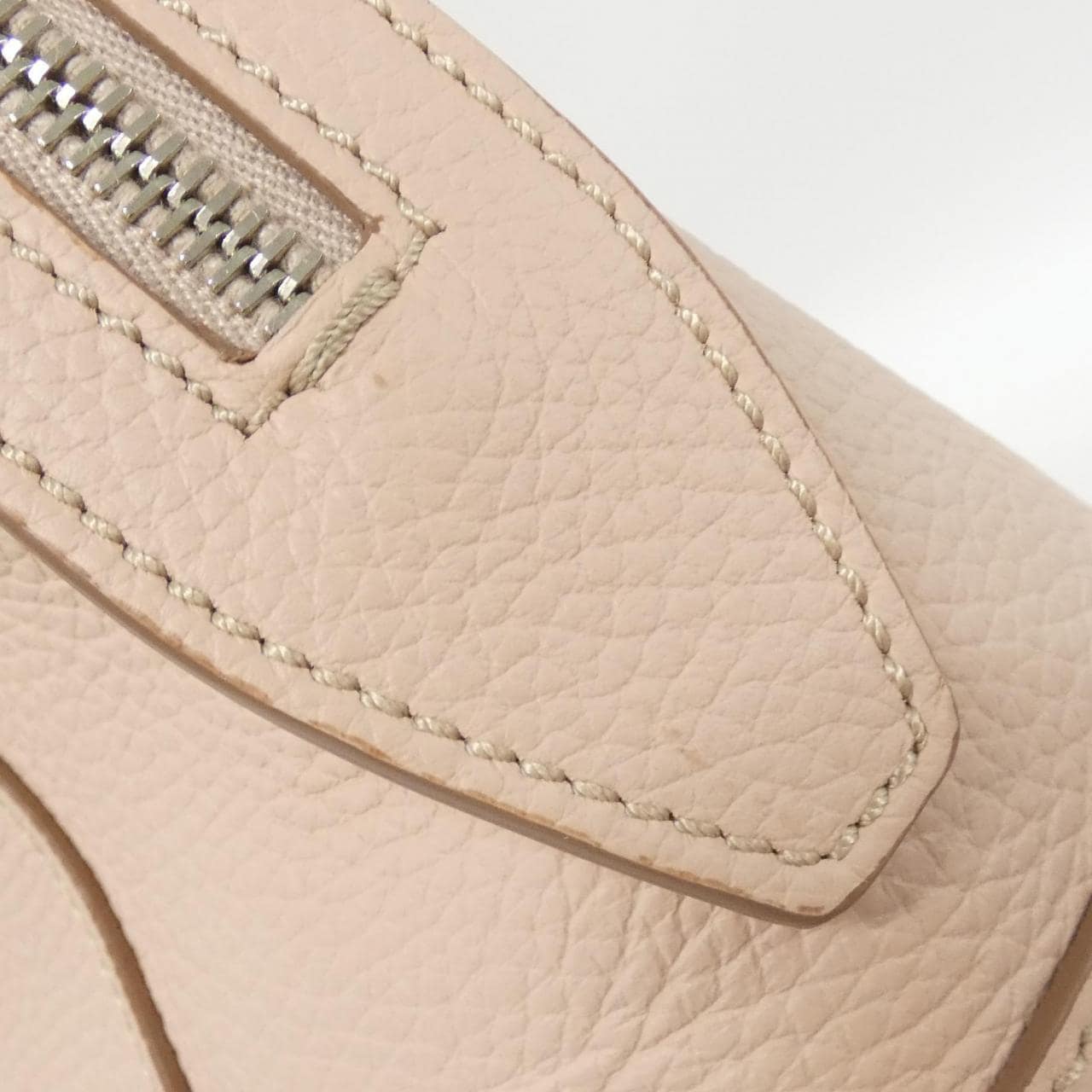 トッズ XBWAOSA0300RIAM030 ショルダーバッグ