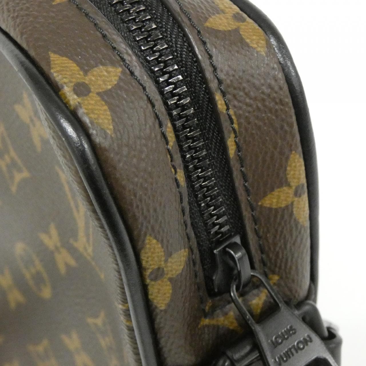 モノグラム マカサー クリストファー ウエアラブル ウォレット M69404 ショルダーバッグ