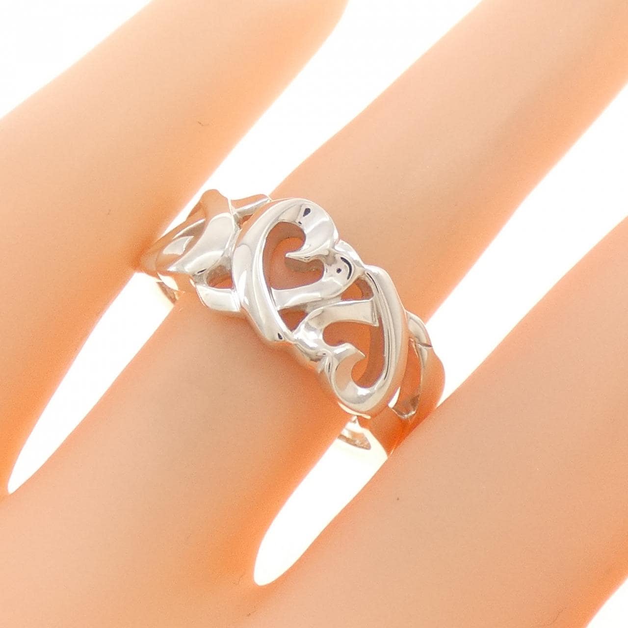 ティファニー トリプルラビングハート リング