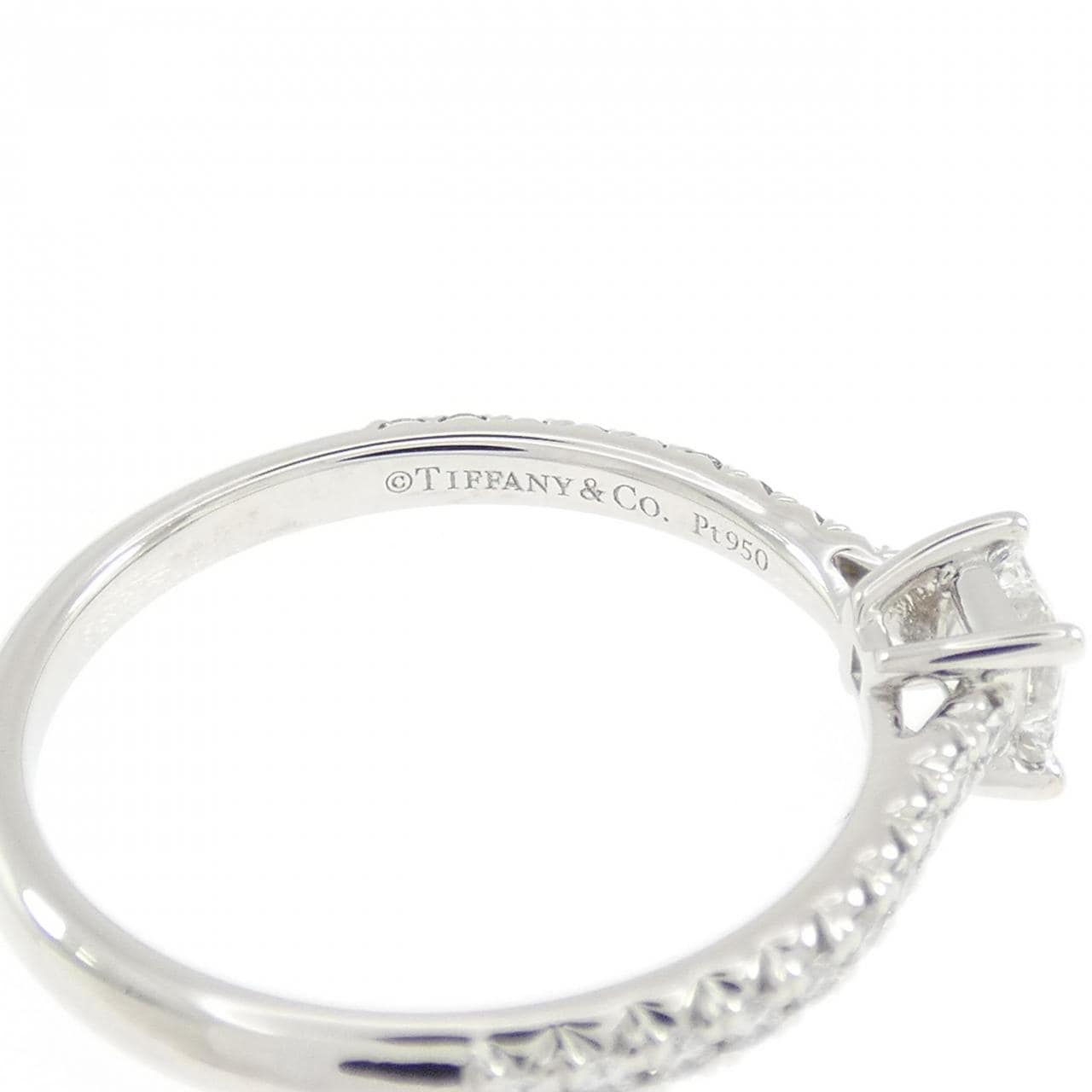 ティファニー ノヴォ リング 0.25CT E VVS2