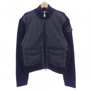 モンクレール MONCLER ダウンジャケット