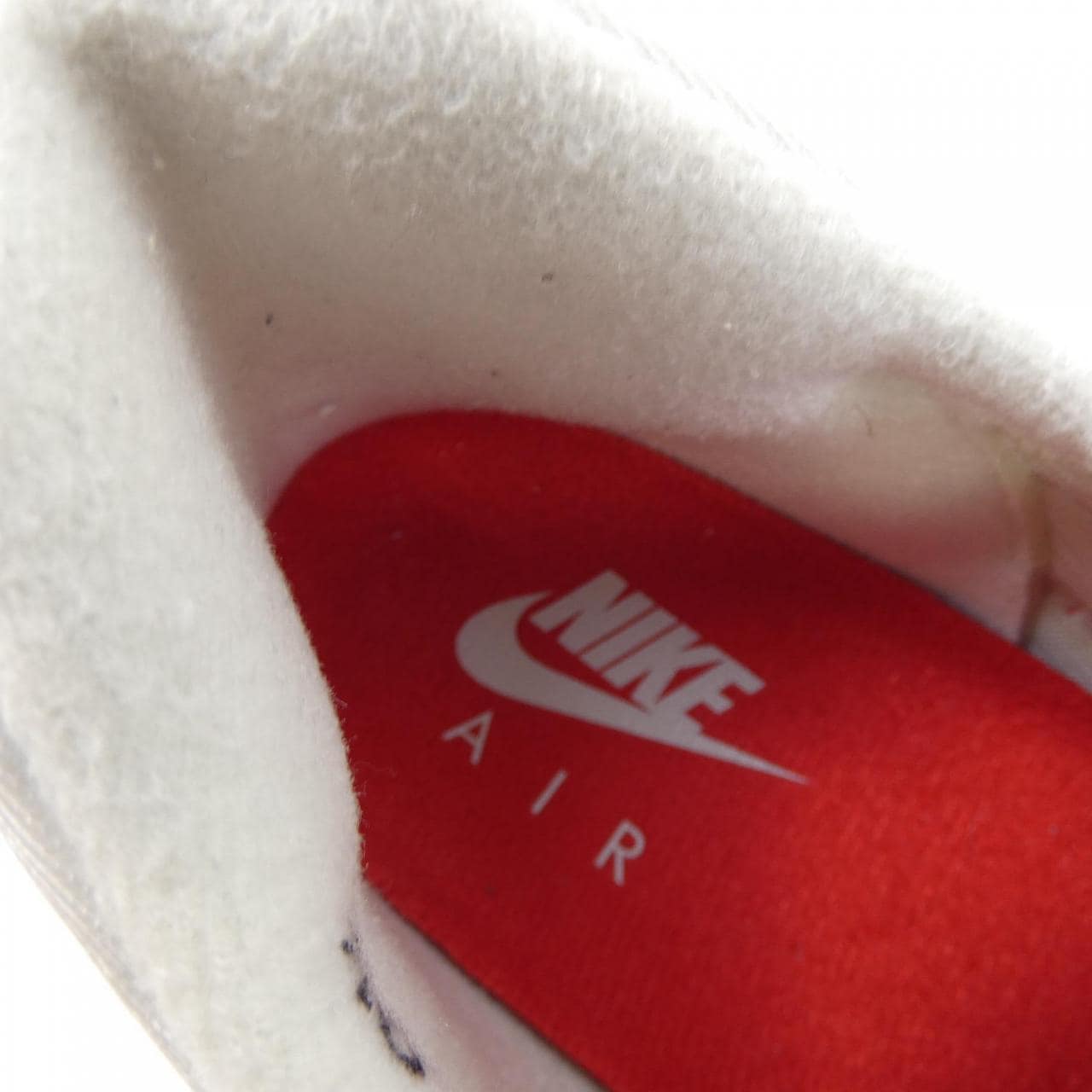 ナイキ NIKE DQ3989-100 スニーカー